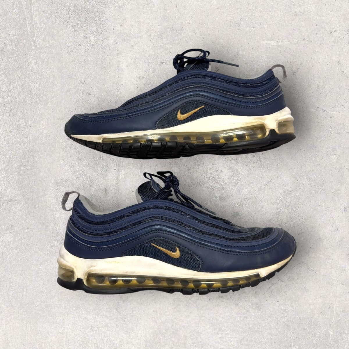 Sneaker Release Air Max 97 Midnight Navy Gold Nike Air Max 97