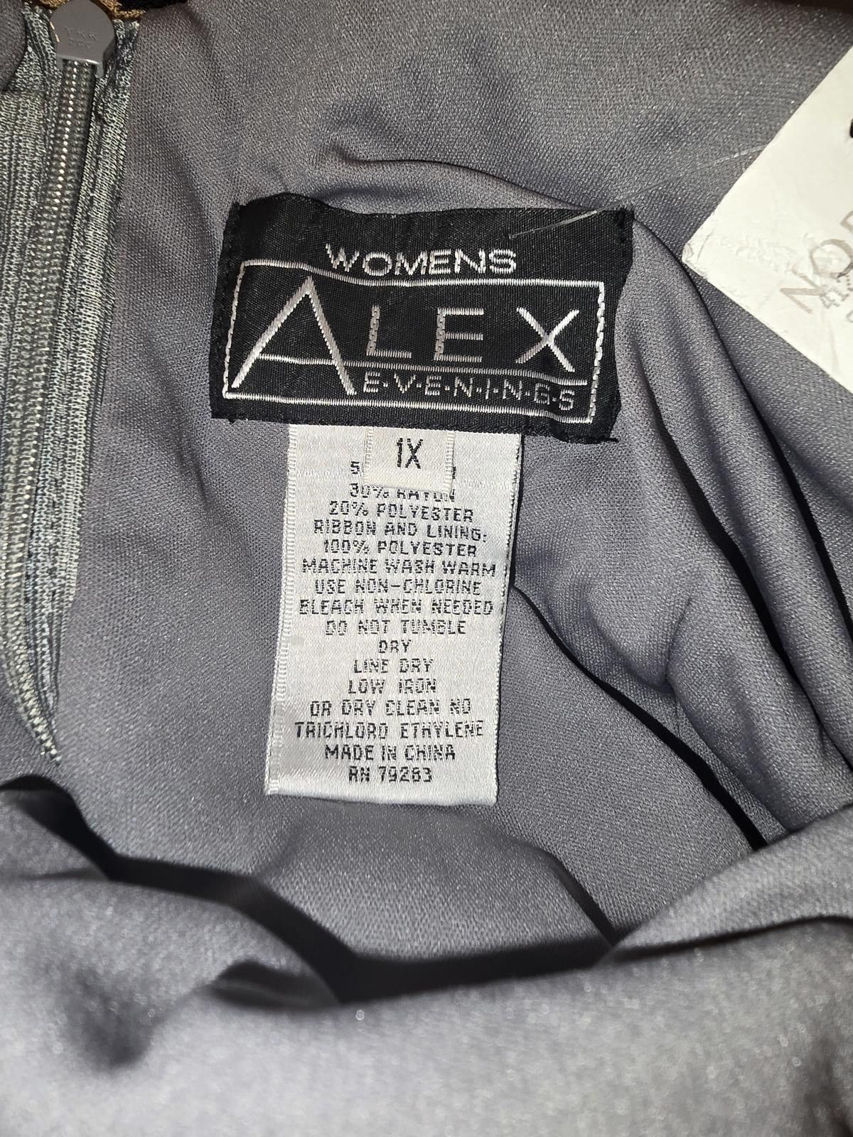 Designer Alex Evenings Petite Embroidered Belted 3/4-Sleeve Blouse Size XL / US 12-14 / IT 48-50 - 2 Thumbnail