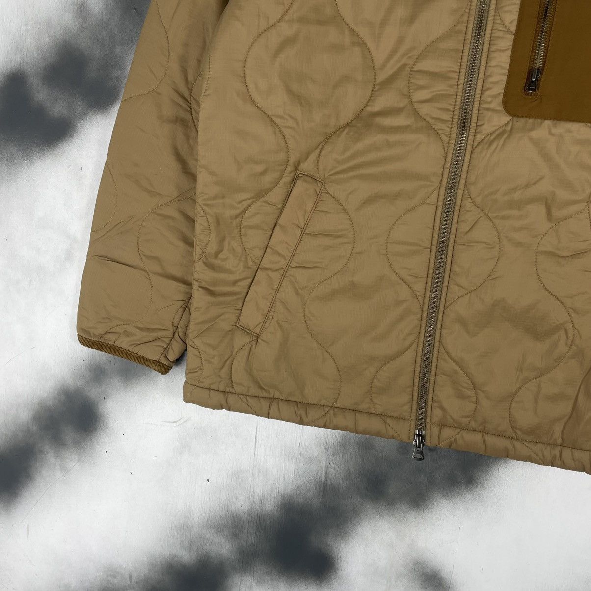 JW Anderson × Uniqlo J. W ANDERSON UNIQLO LIGHT PUFFER JACKER Size US M / EU 48-50 / 2 - 4 Thumbnail