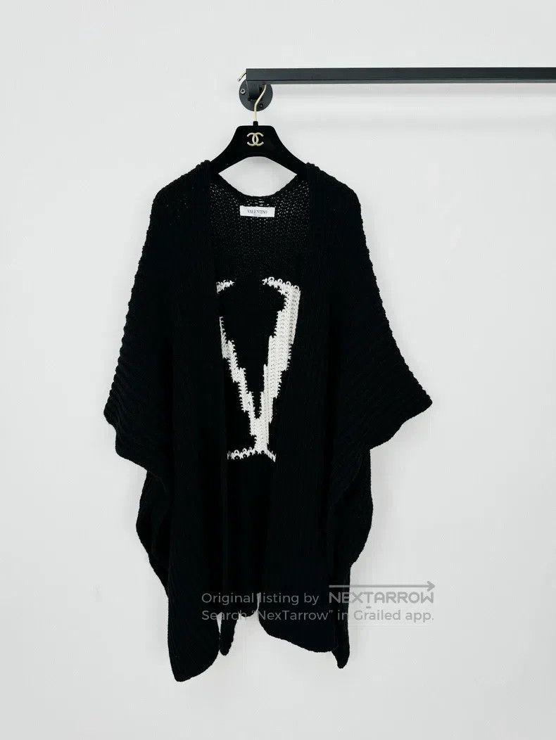 Valentino Valentino Cloak cardigan Size M / US 6-8 / IT 42-44 - 1 Thumbnail