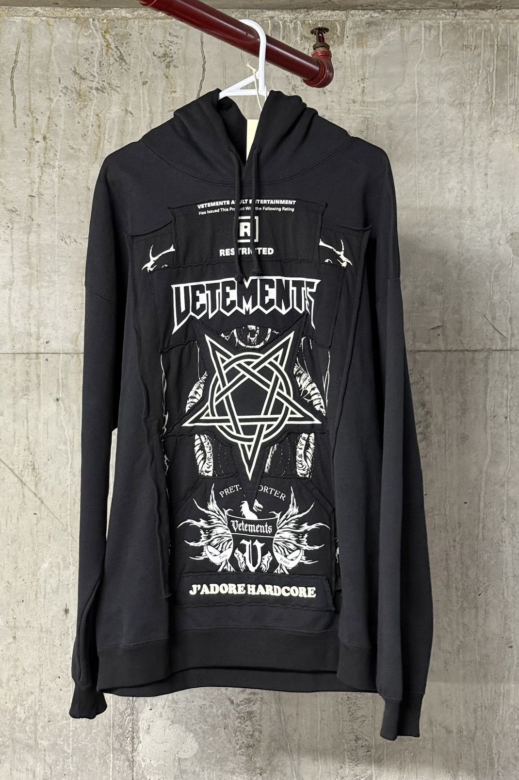 Vetements Black Shipping Label Hoodie | Grailed