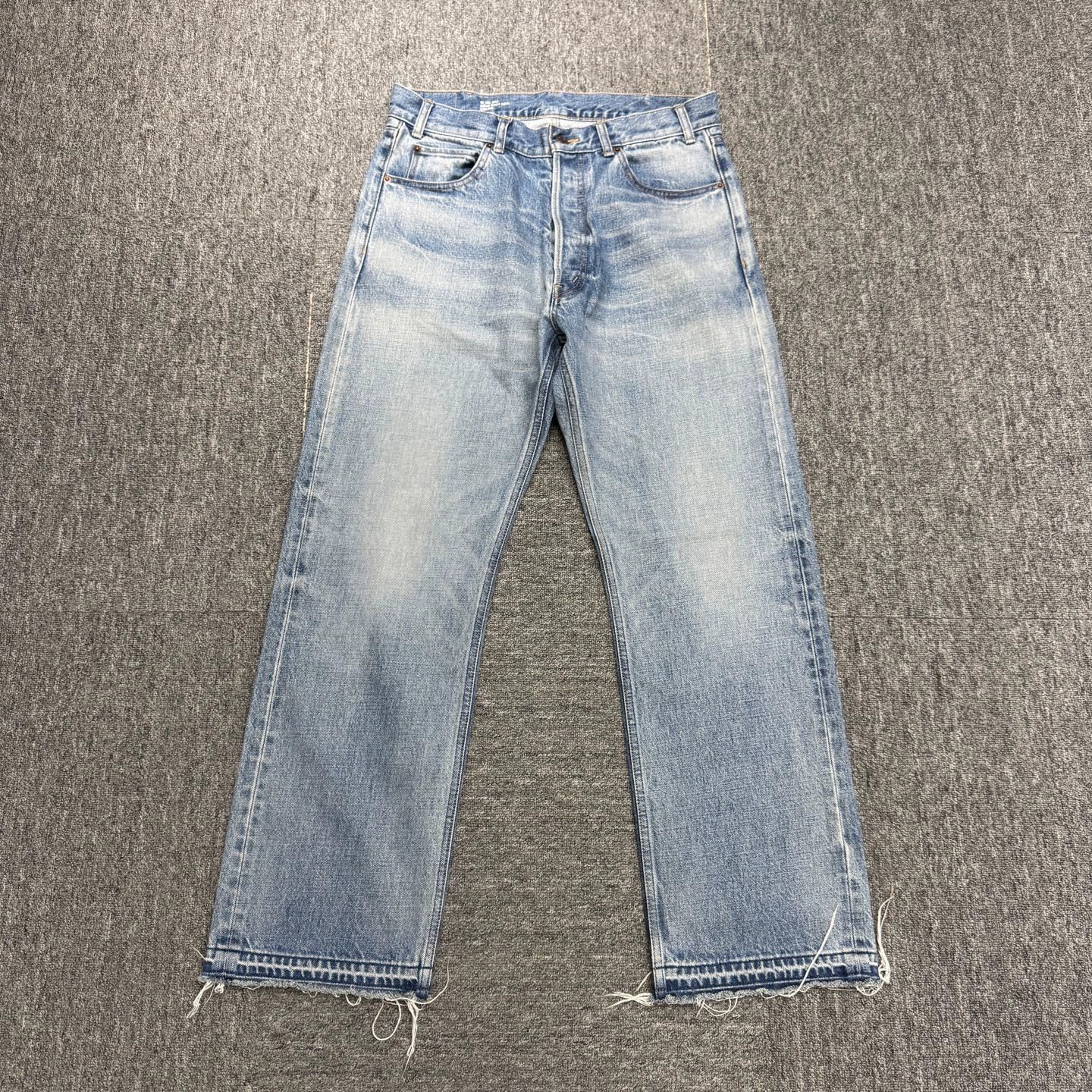 Celine Celine washed distressed jeans size 29 Size 29" - 1 Thumbnail