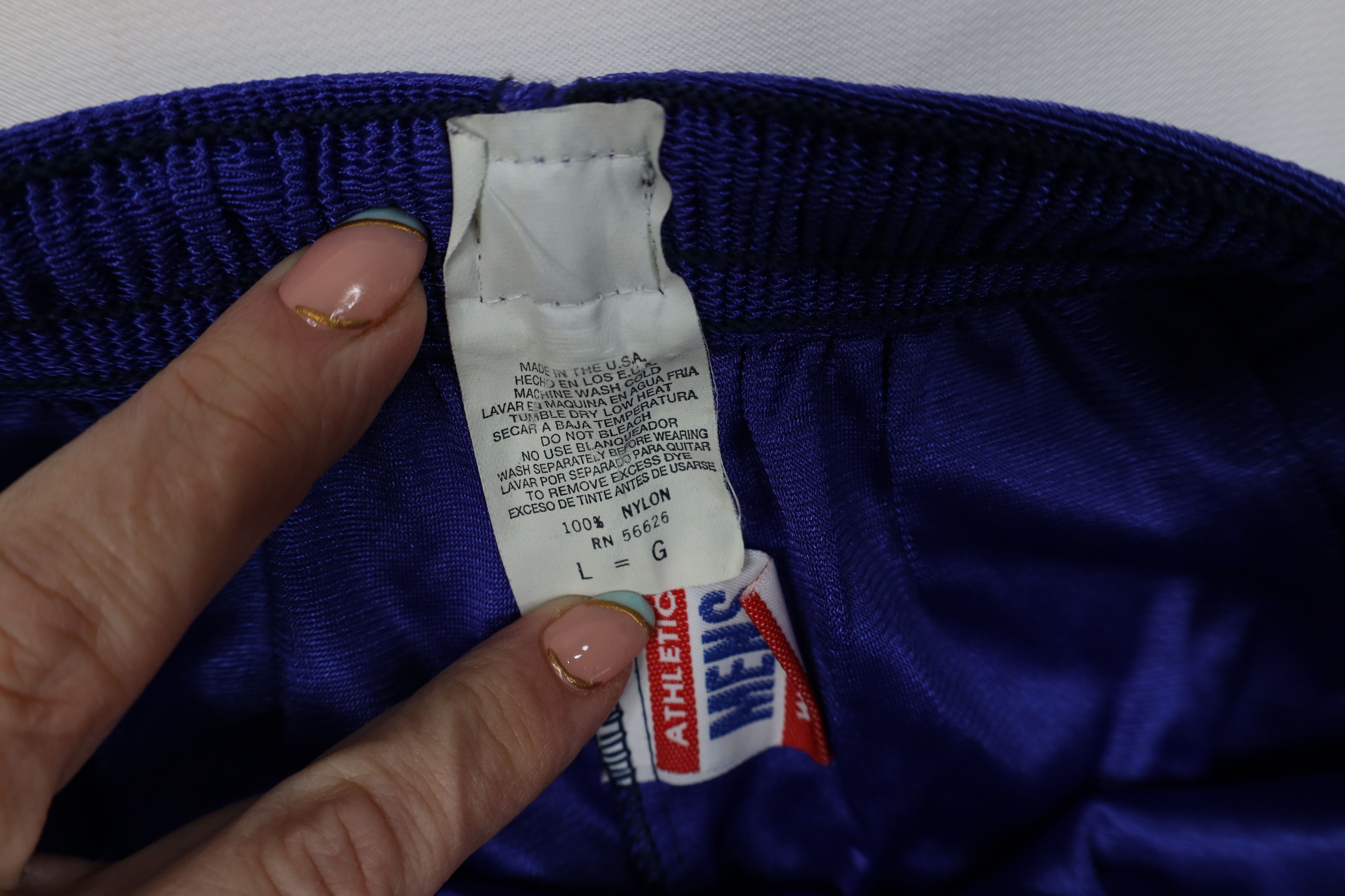 Vintage Vintage 90s Streetwear Silky Nylon Basketball Shorts USA Size US 34 / EU 50 - 5 Thumbnail