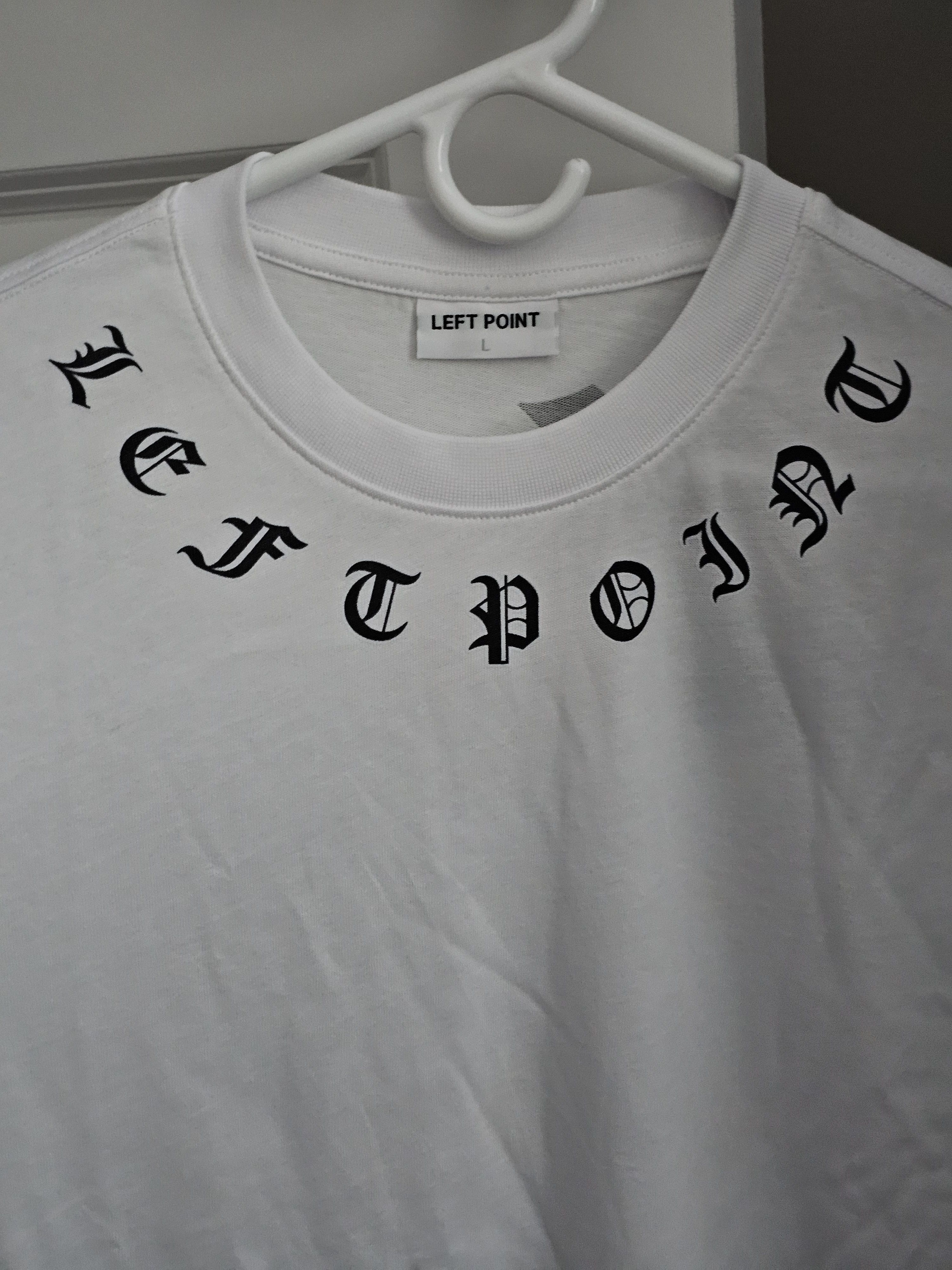 Other Left Point Graphic T-shirt Size US L / EU 52-54 / 3 - 2 Thumbnail