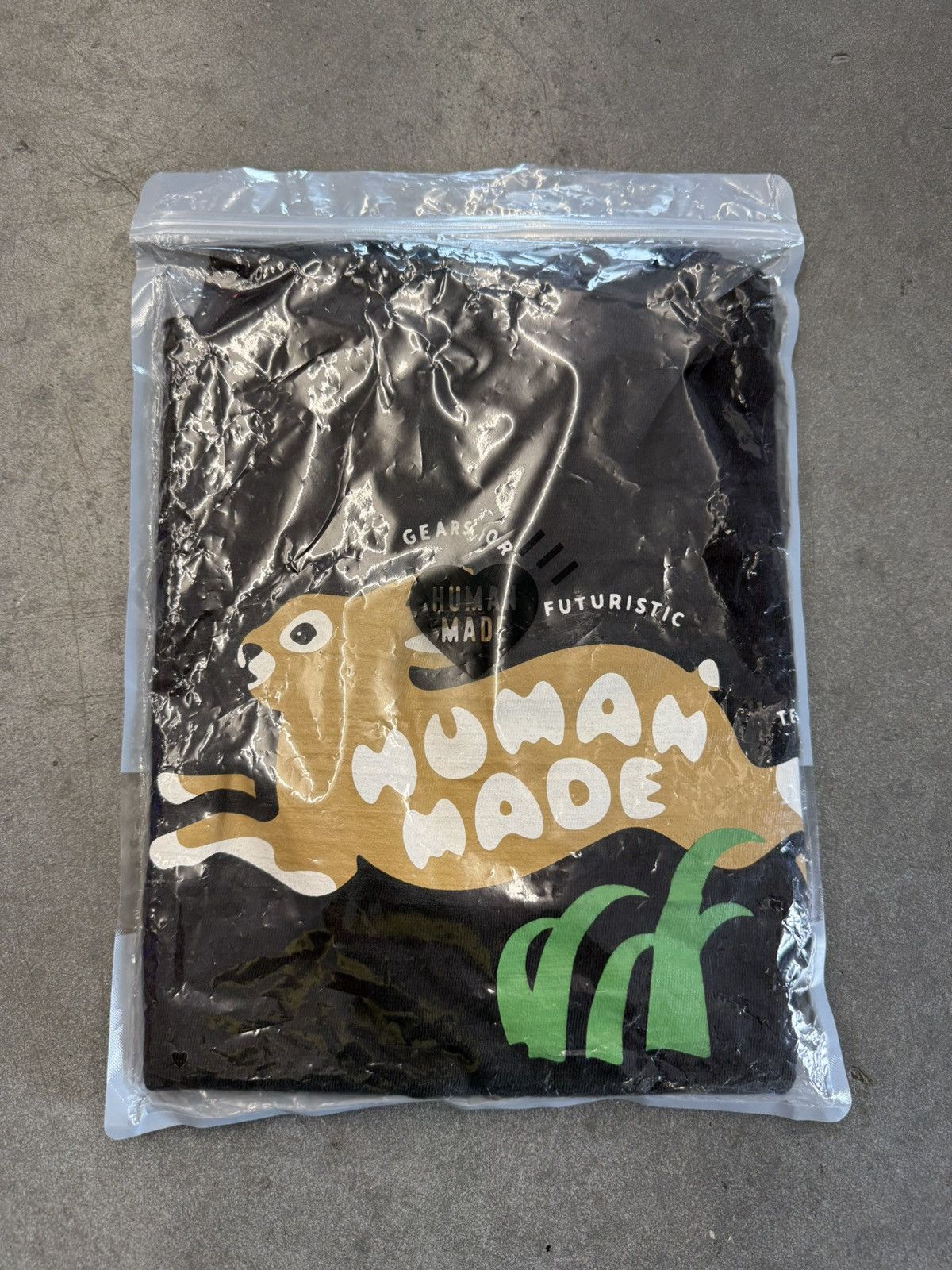 Human Made FW22 Human Made Rabbit Graphic #2 T- Shirt Size US L / EU 52-54 / 3 - 1 Thumbnail