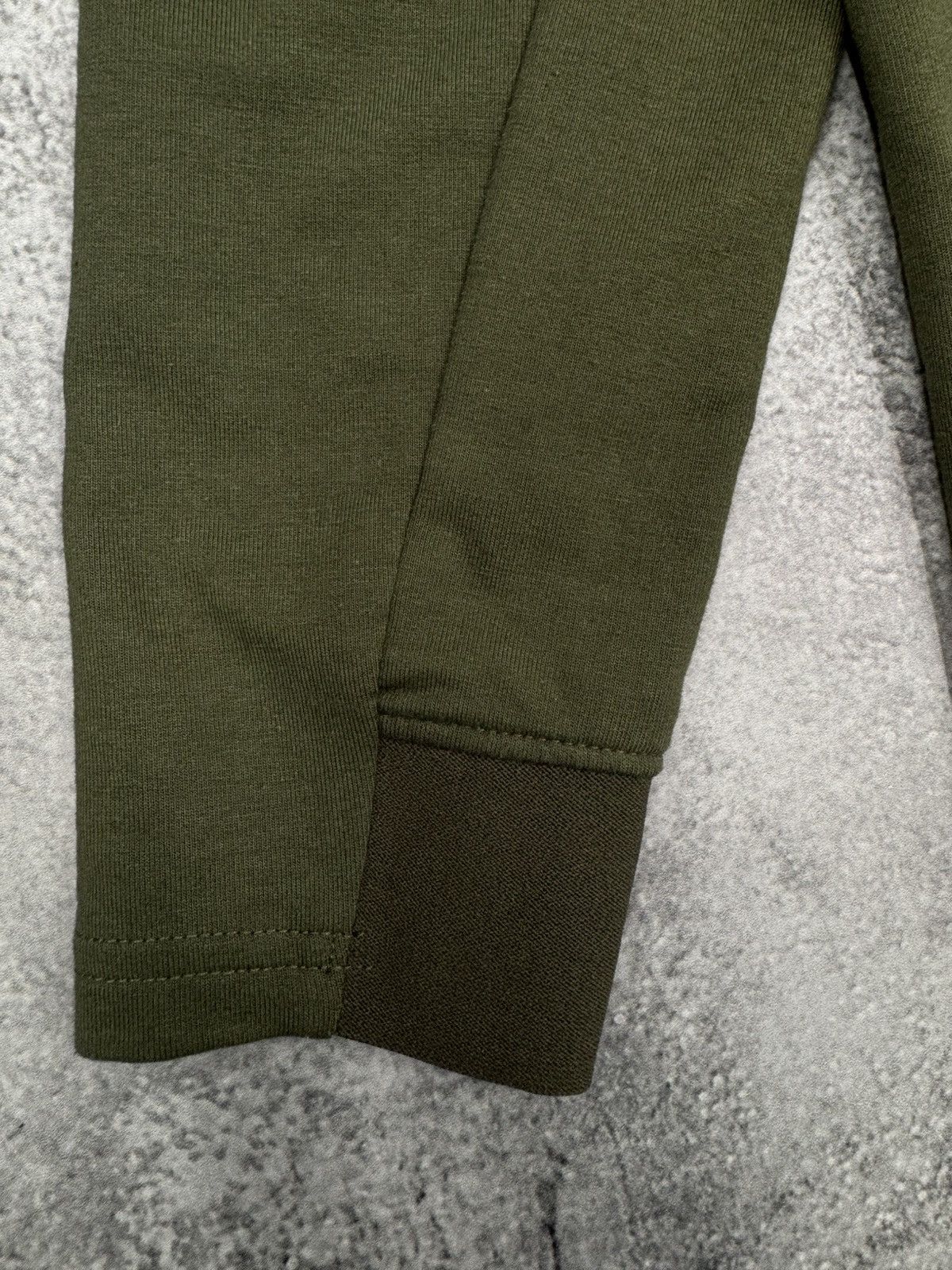 Gymshark Gymshark Men Zip Hoodie Khaki Size M Size US M / EU 48-50 / 2 - 3 Thumbnail