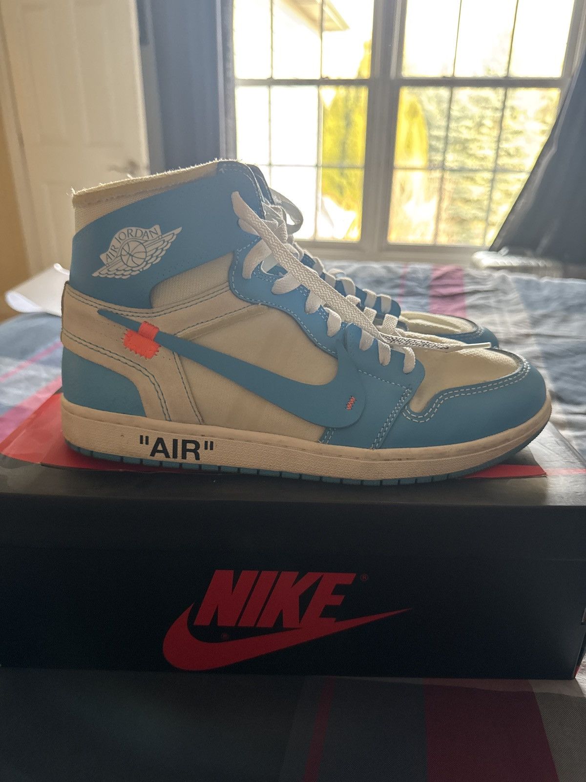 Jordan Brand × Off-White Jordan 1 off white UNC Size US 11 / EU 44 - 4 Thumbnail