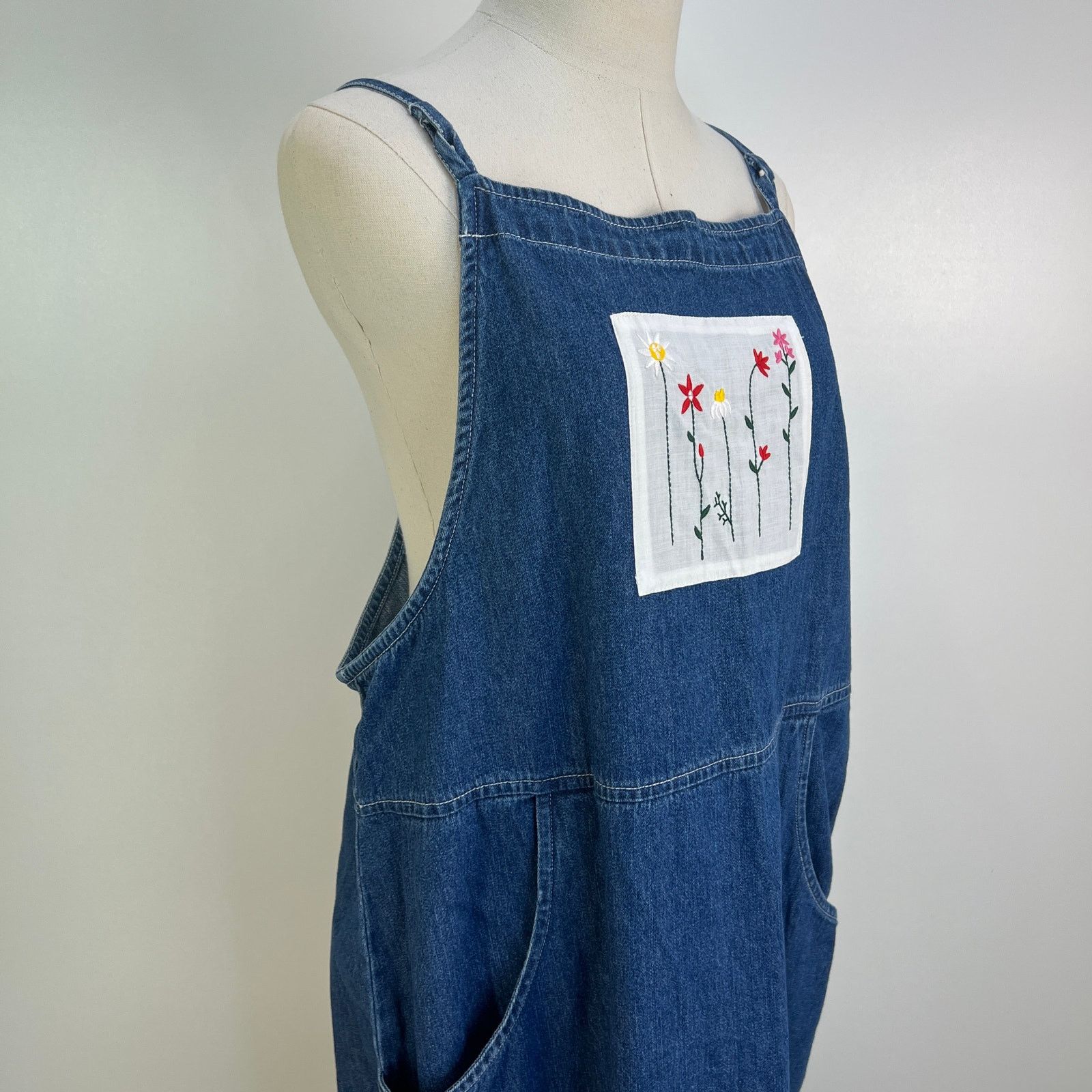 Vintage Vintage Denim Maxi Dress Floral Detail Embroidery Size XXL / US 16-18 / IT 52-54 - 2 Thumbnail