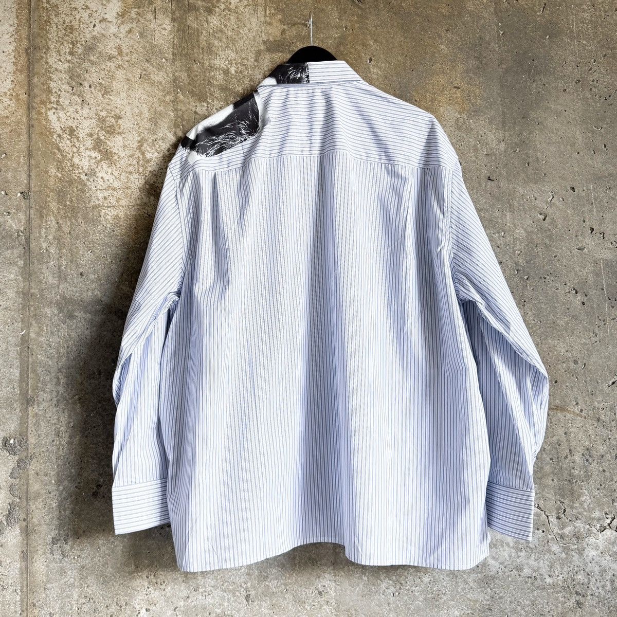 Raf Simons Raf Simons SS19 “Pierced Man” Button Up Pin Stripe Shirt Size US XL / EU 56 / 4 - 3 Thumbnail