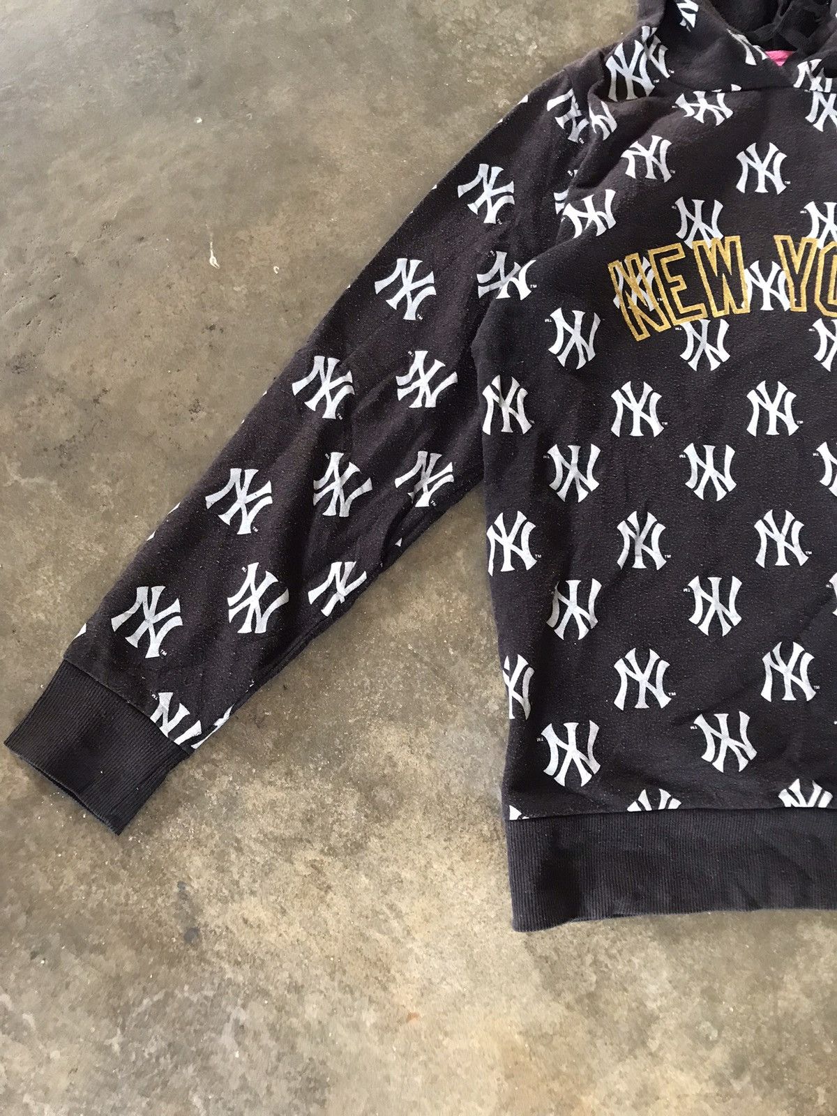 MLB × Vintage MLB New York Fullprint Hoodie for Women 🔥 Size L / US 10 / IT 46 - 7 Thumbnail