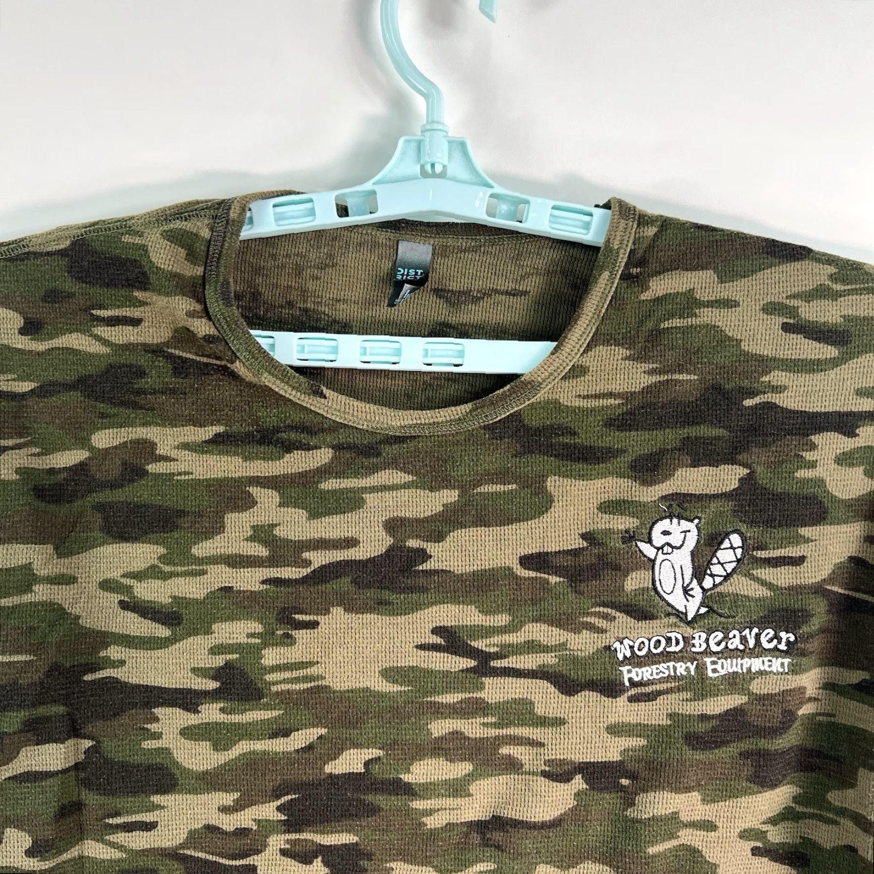 Wood Wood Wood Beaver Forestry Thermal Kimmel Shirt Men’s 3XL Green Camouflage Logo Crew Neck Long Sleeve T-Shirt Mens Size US XXL / EU 58 / 5 - 3 Thumbnail