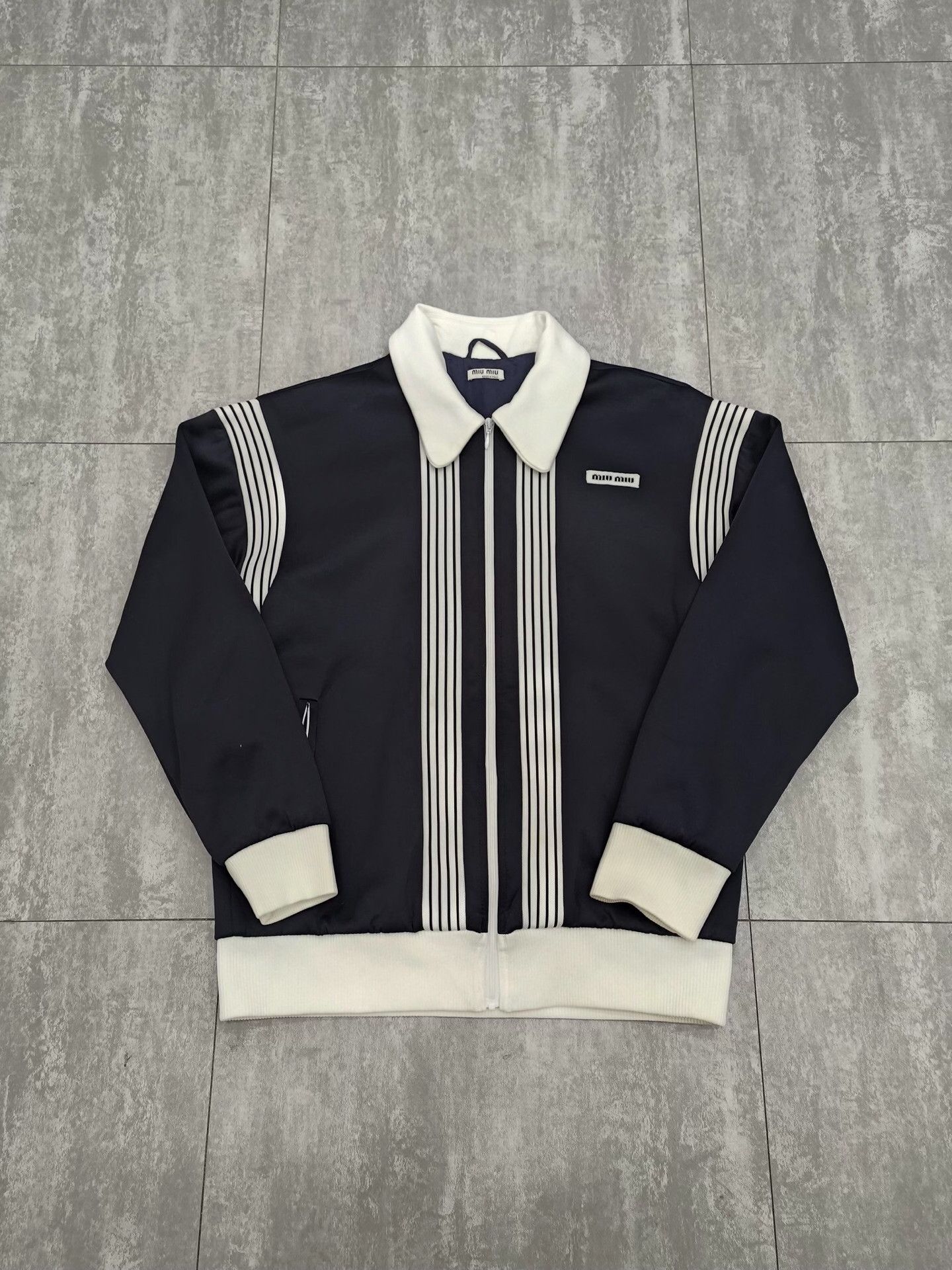 Miu Miu Miu Miu Striped Blue Jacket M Women Size M / US 6-8 / IT 42-44 - 1 Thumbnail