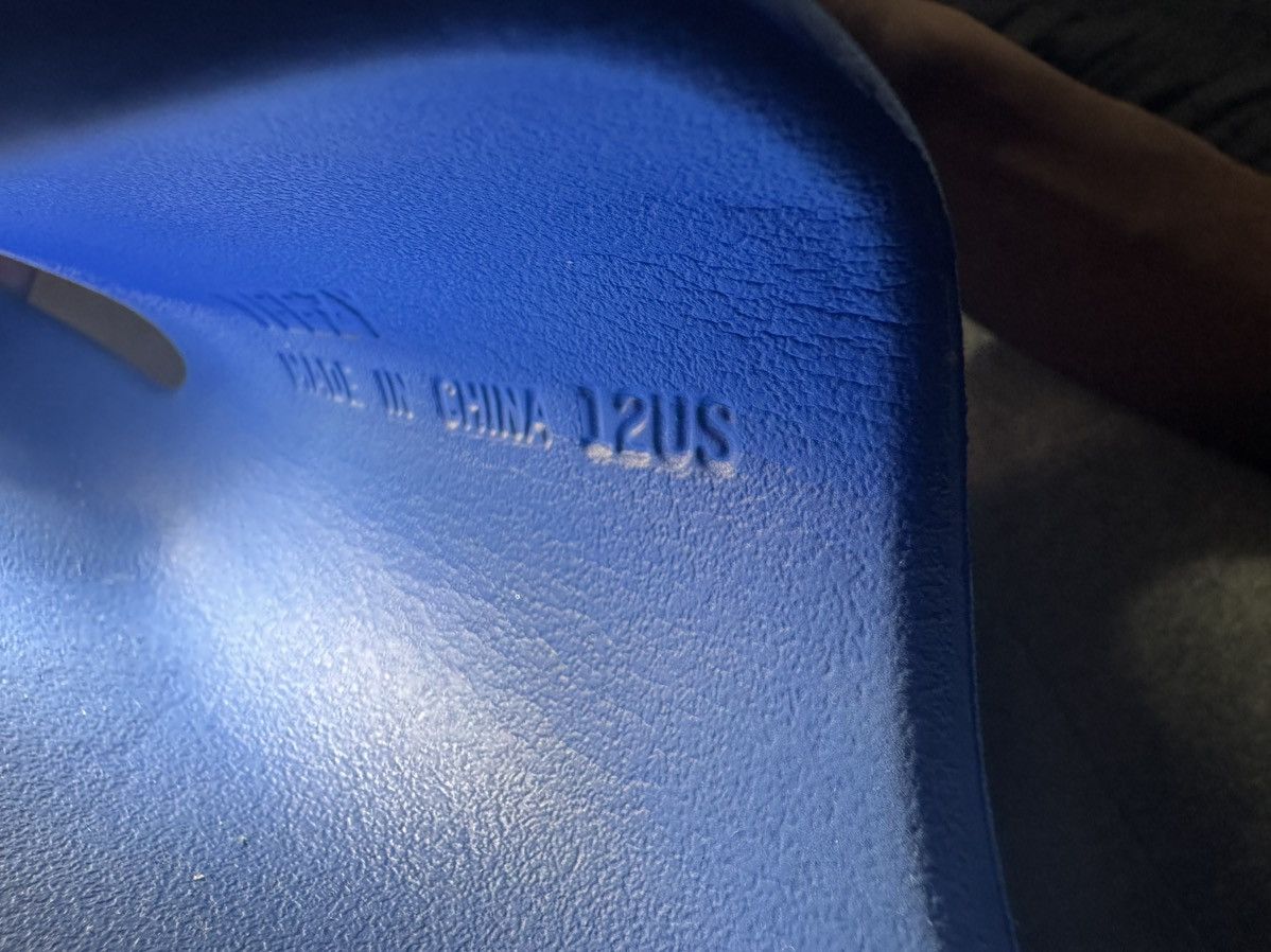 Yeezy Azure Adidas Yeezy Slide Size US 12 / EU 45 - 6 Thumbnail