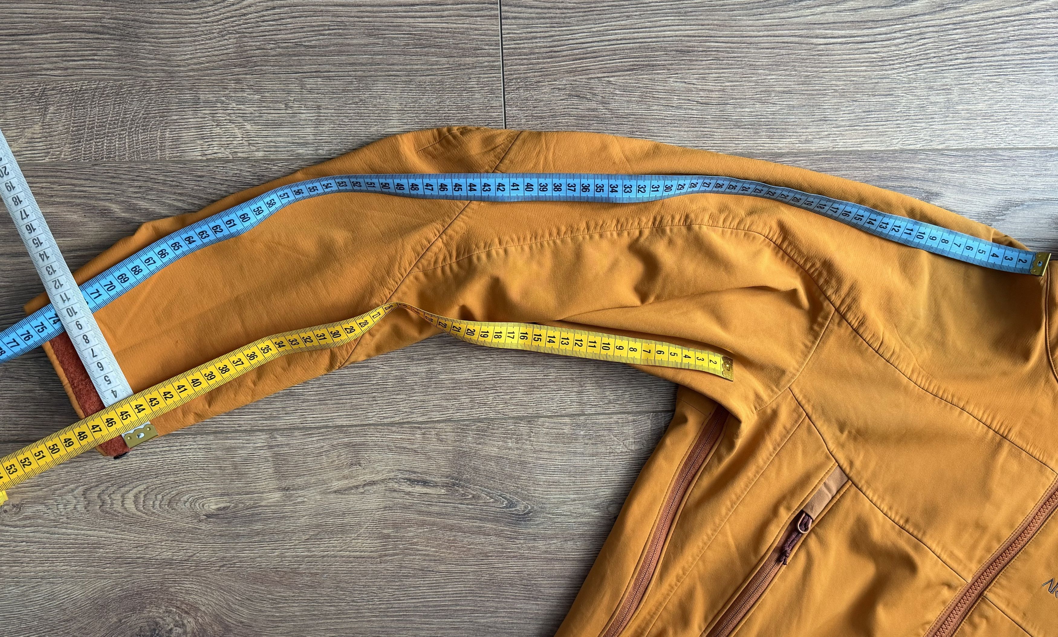 Arc'teryx ARC'TERYX Windstopper Yellow Hooded Jacket Outdoor Trekking Size US S / EU 44-46 / 1 - 22 Thumbnail