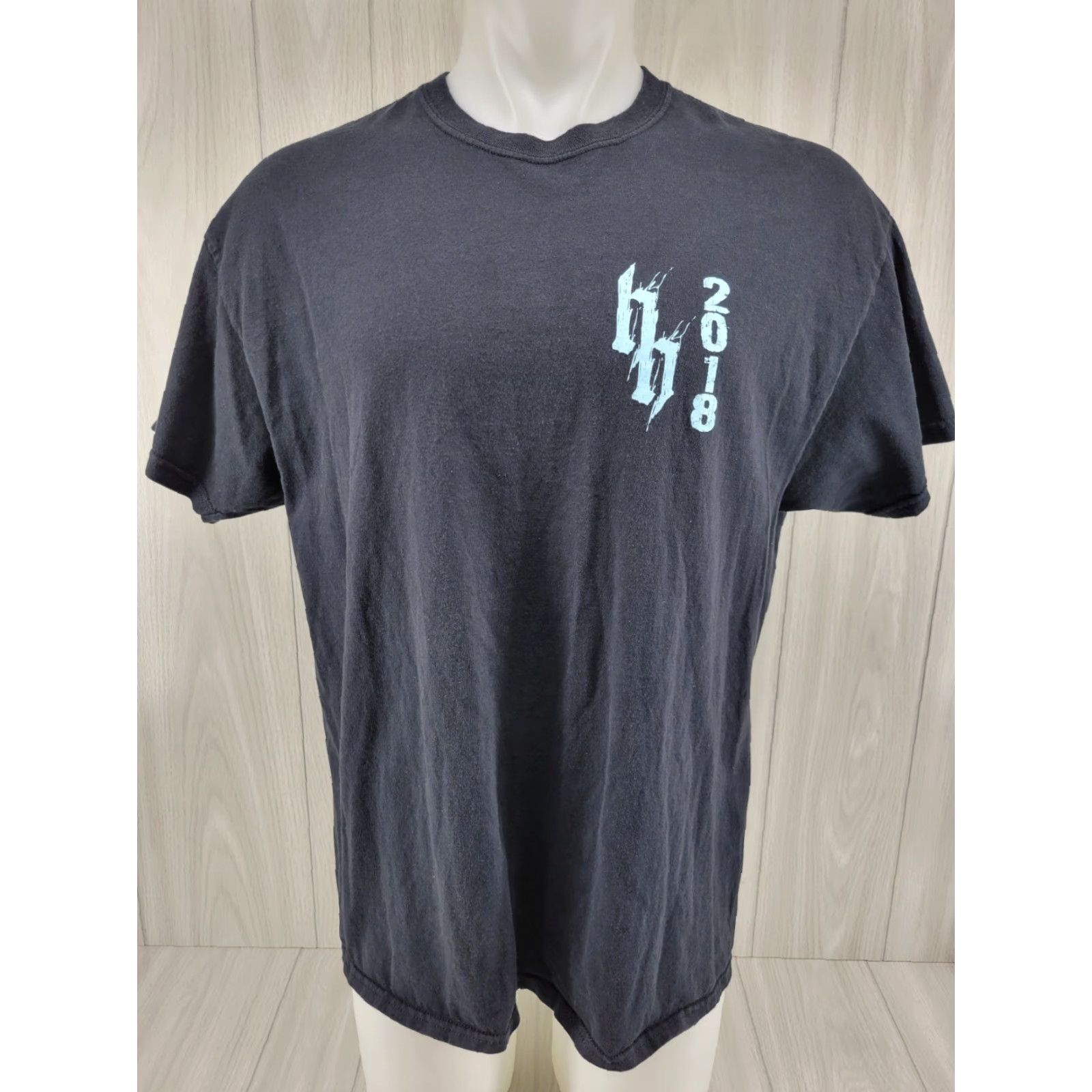 Gildan Hellbilly Hollow Haunted House 2018 Vincent, AL Men's Shirt Black Size XL Size US XL / EU 56 / 4 - 2 Thumbnail