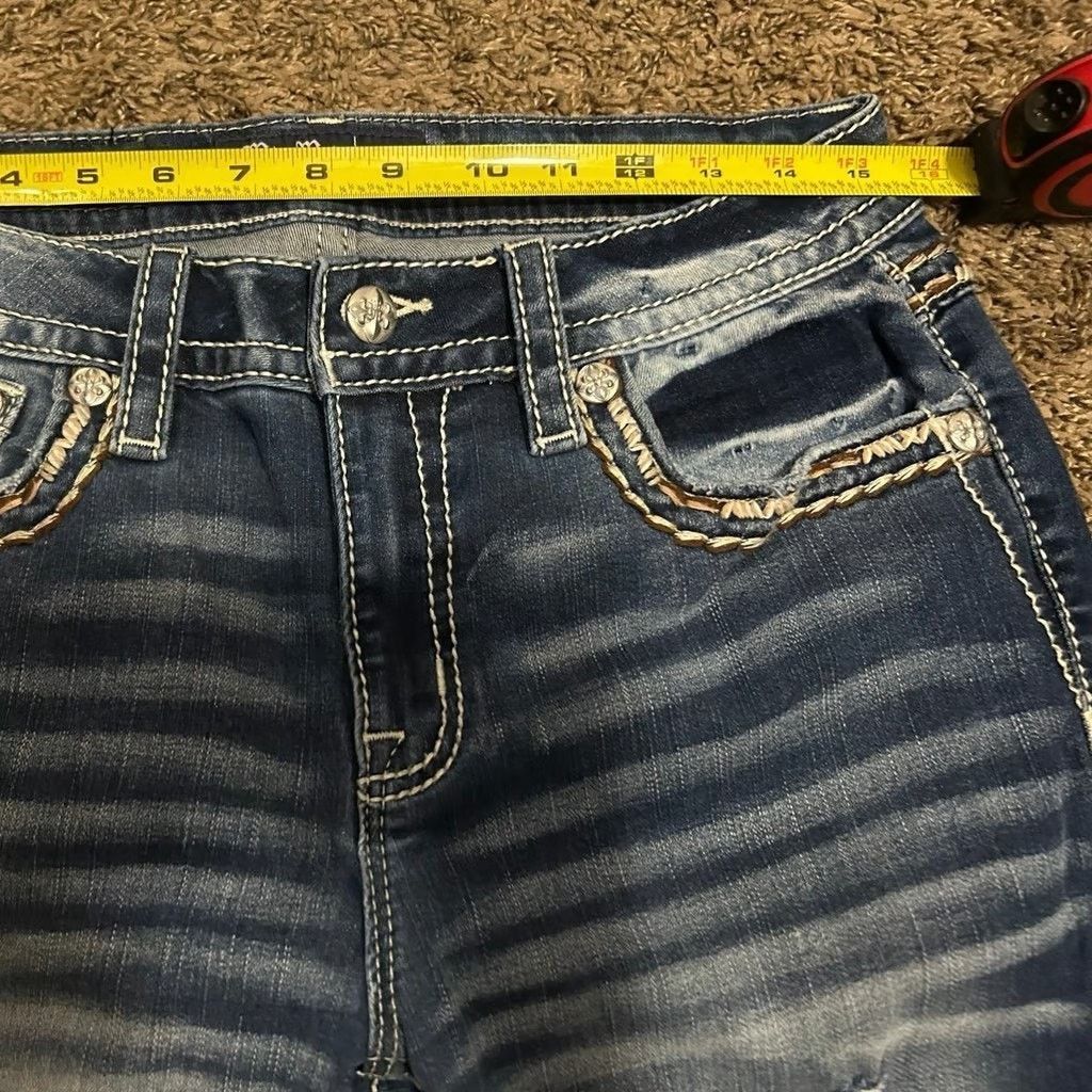 Miss Me Miss Me Women’s Mid Rise Straight Jeans size 30W x 33L Size 30" / US 8 / IT 44 - 11 Thumbnail