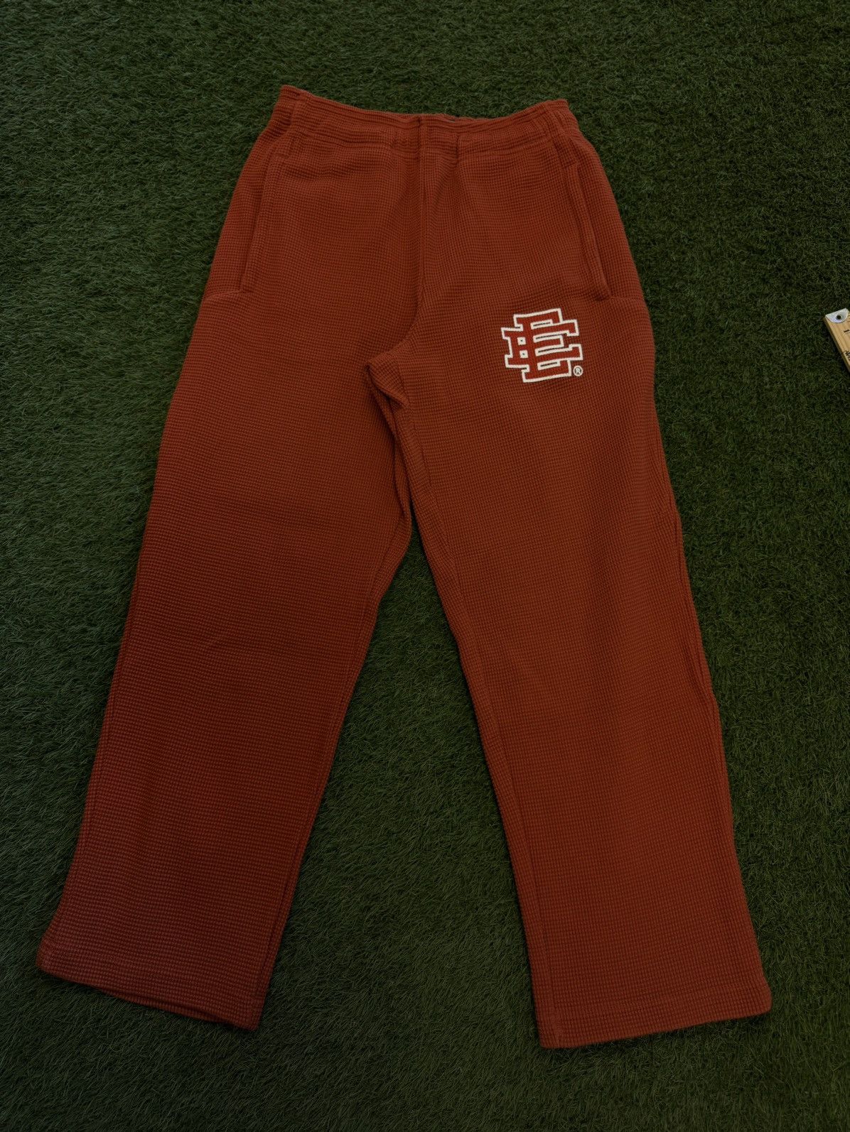 Eric Emanuel Eric Emanuel FW21 RED Thermal Sweatpants Size (M) Size US 31 - 1 Thumbnail