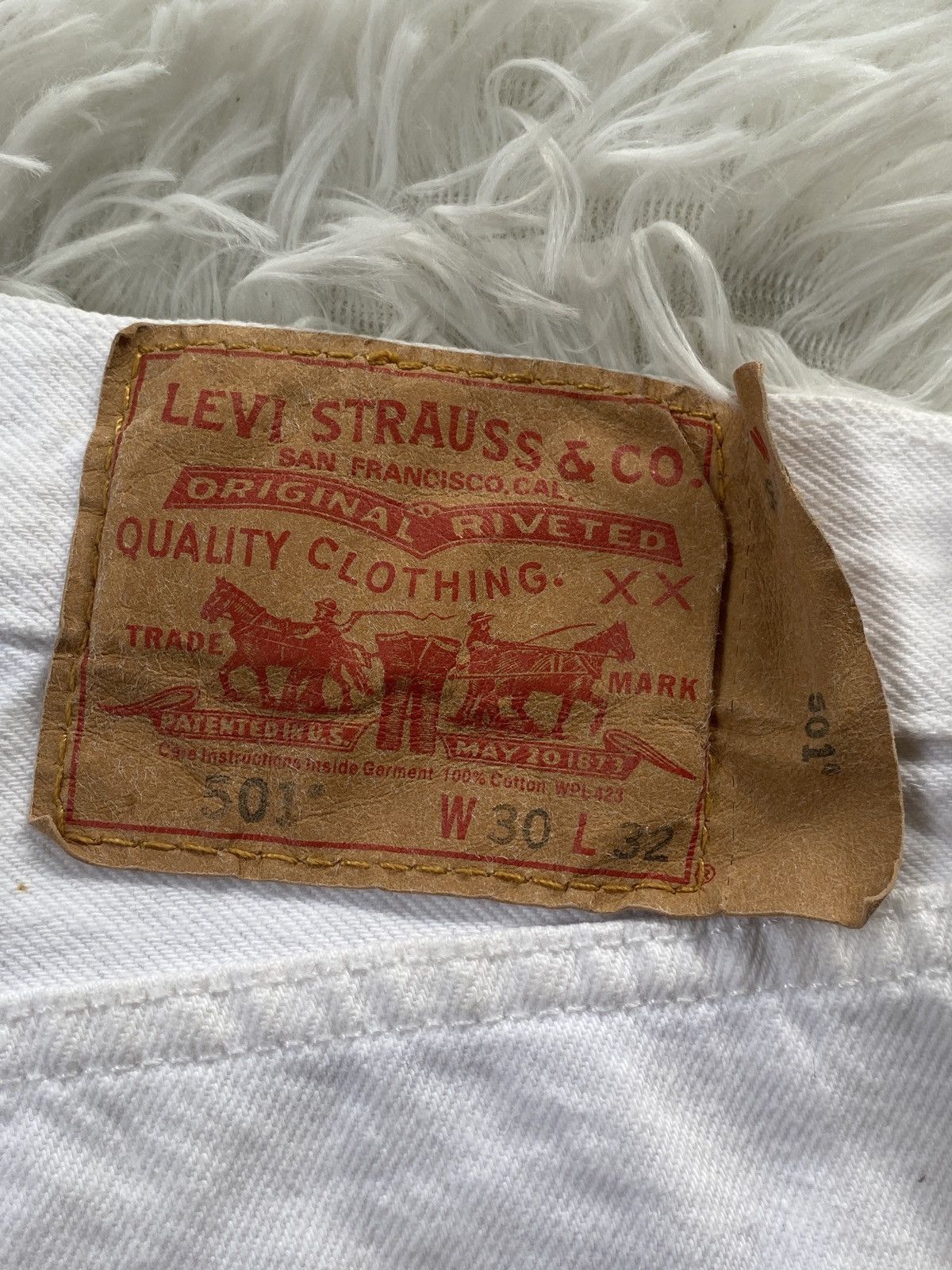 Levi's BINDING NOW‼️ Vintage Levi’s 501 jeans Size US 30 / EU 46 - 17 Thumbnail