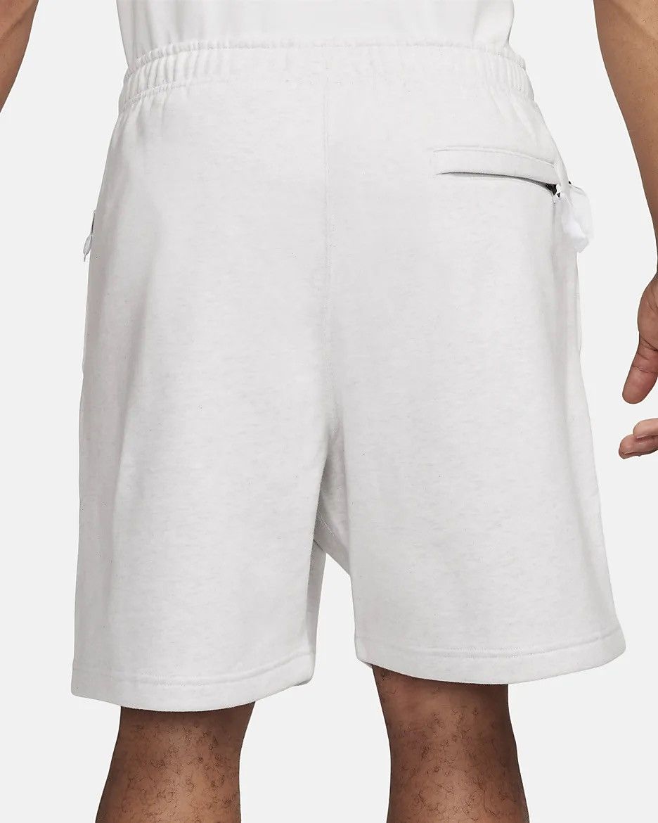 Nike Solo Swoosh Fleece Shorts White Loose Fit