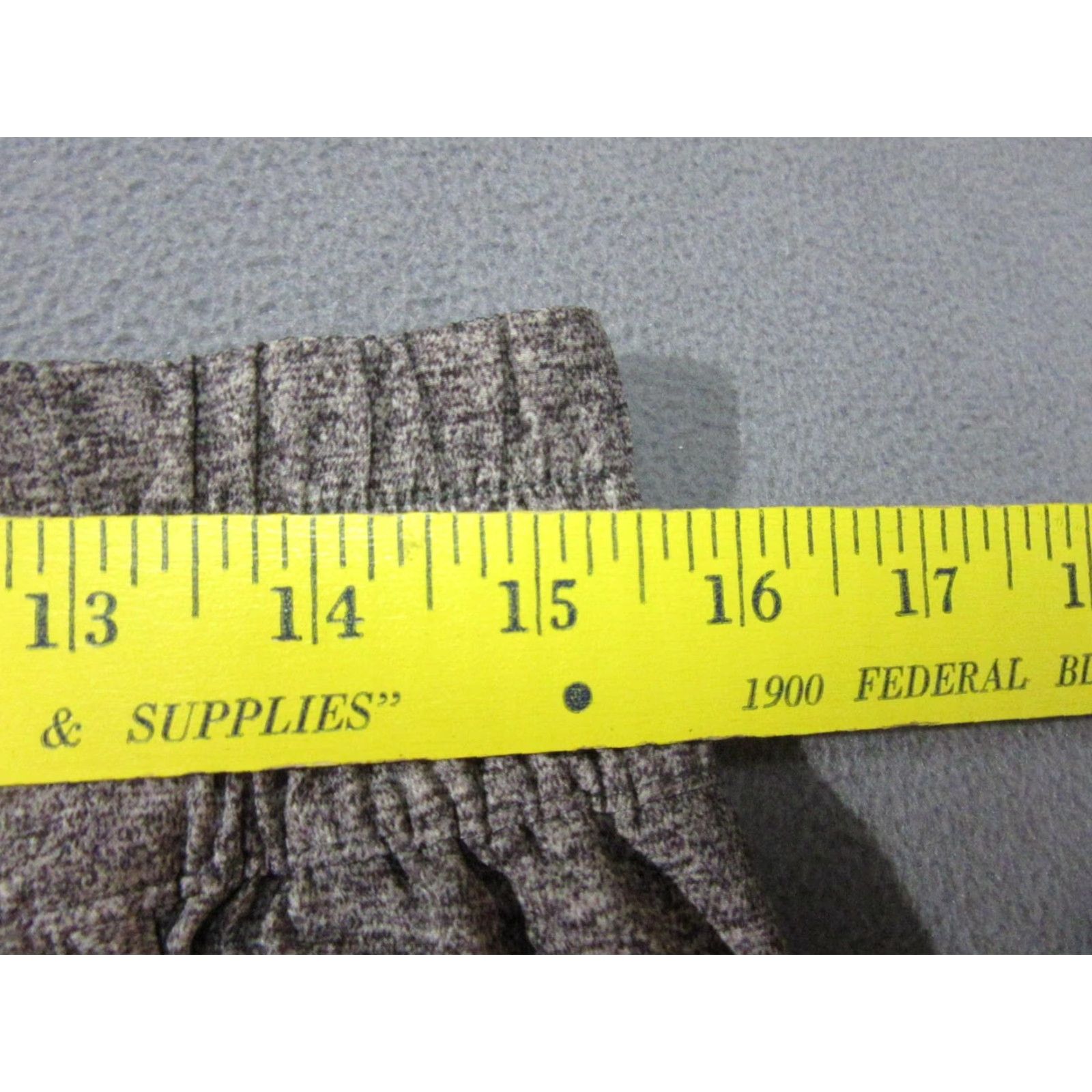 Lululemon Lululemon Shorts Womens 12 Gray Heathered Lined Zip Pocket Running Athletic Size 34" / US 12 / IT 48 - 6 Thumbnail