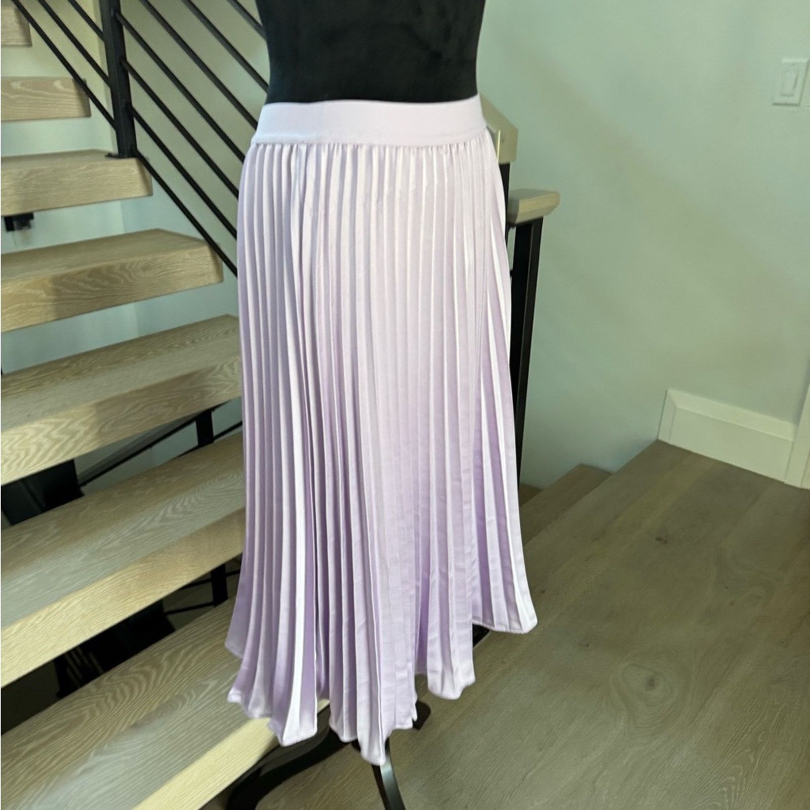 Other New Lavender Pleated Skirt size M/L Size 27" / US 4 / IT 40 - 5 Thumbnail