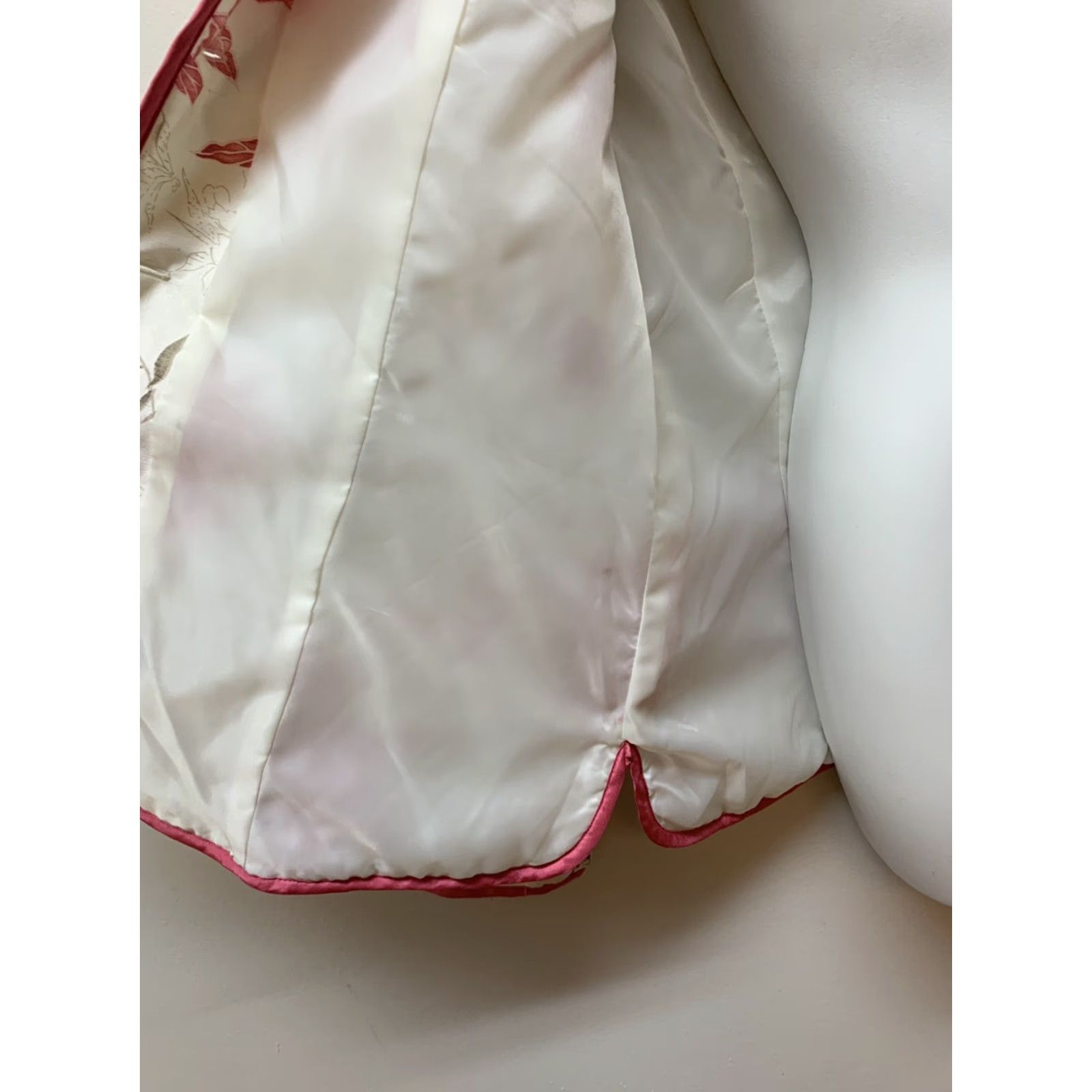 Vintage VINTAGE Carole Little Jacket Silk 100% Polyester L Pink 1980s Arts & Crafts Quilted Cottage Floral Everyday Mens Girls Womens Size L / US 10 / IT 46 - 5 Thumbnail