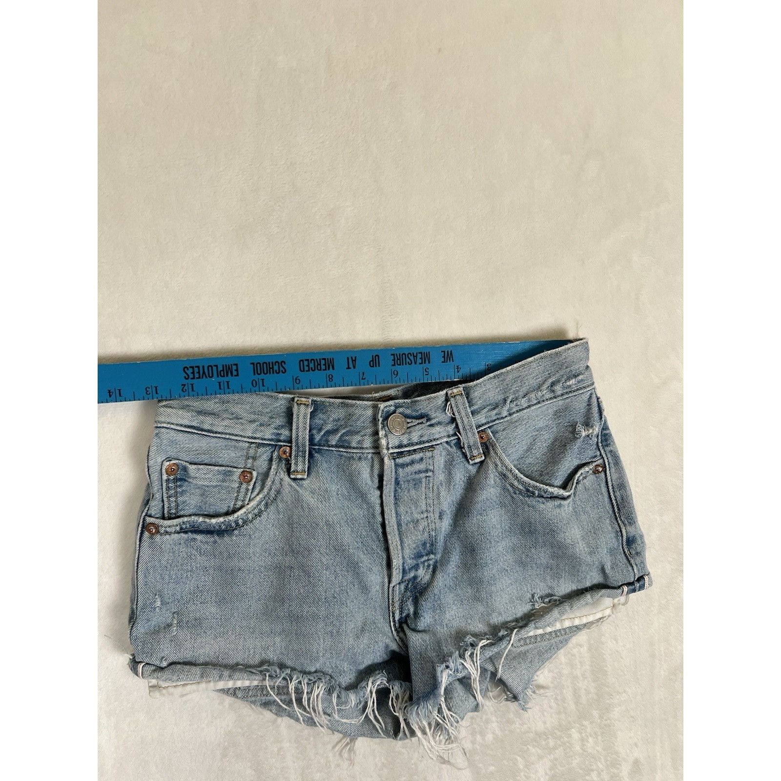Levi's Levi’s 501 Selvedge Daisy Duke Jean Shorts Women’s Size 25 D Size 25" / US 0 / IT 36 - 3 Thumbnail