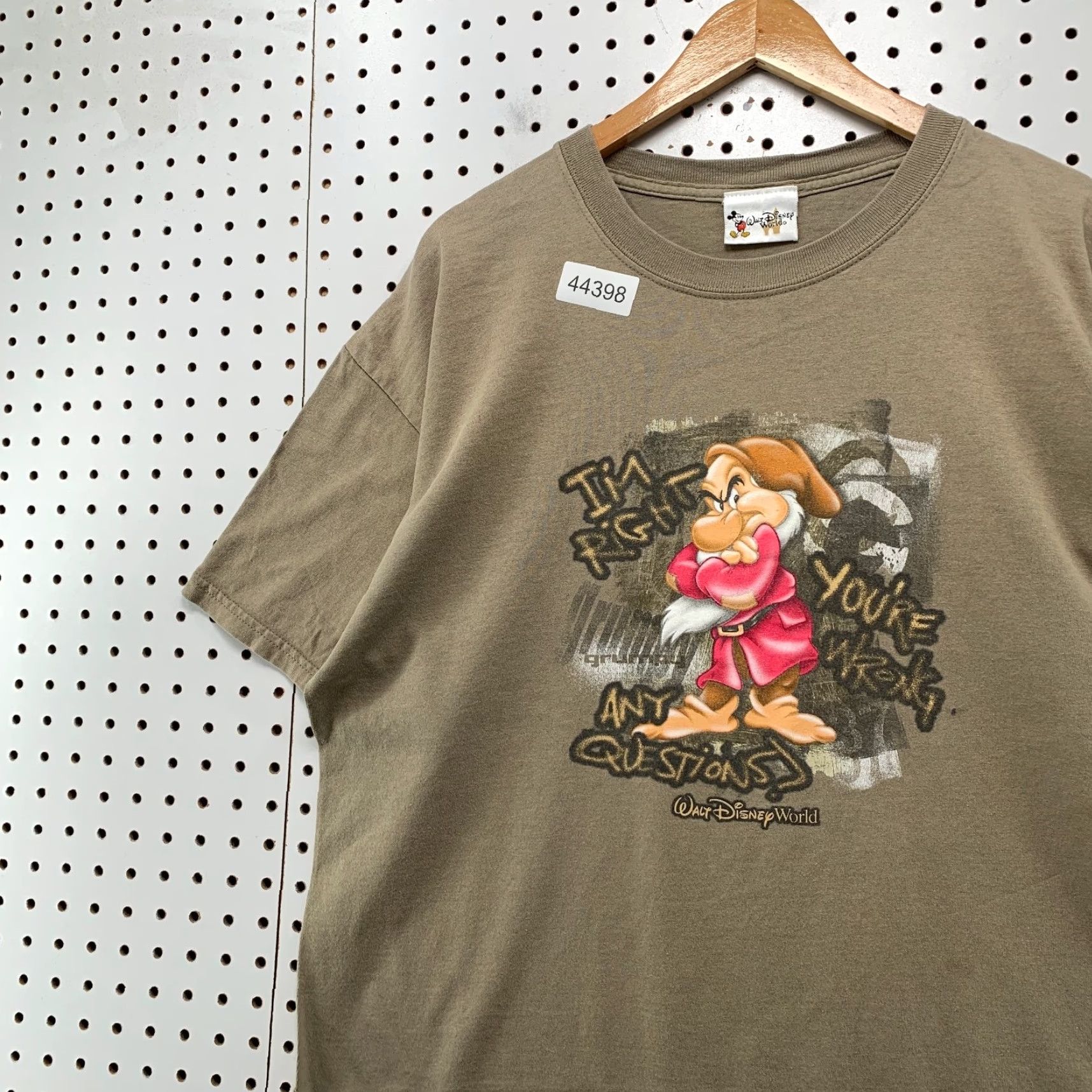 Disney VINTAGE Disney Shirt Mens L Brown Grumpy Dwarves Im Right Your Wrong Humor Adult Large Brown Cartoon Funny 90s Womens Mens Boys Girls Size US L / EU 52-54 / 3 - 2 Thumbnail