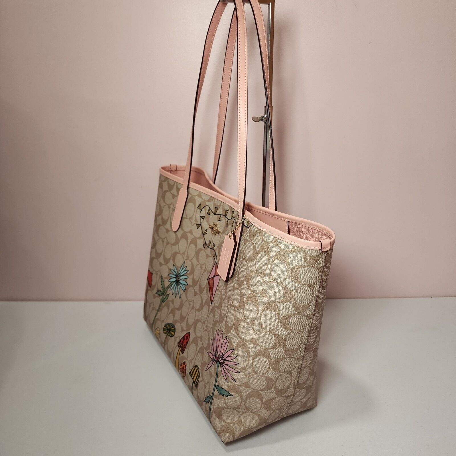 Coach Coach CU392 Coach X Observed By Us City Tote Bag Signature Size ONE SIZE - 7 Thumbnail