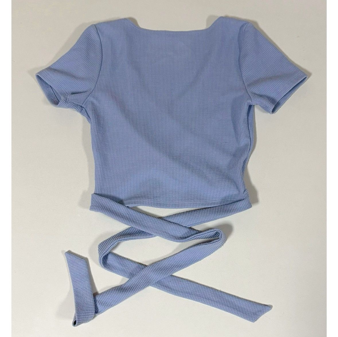 Hollister Hollister Periwinkle Wrap-Around Shirt Top Blouse Tee XS 🦋✨ Size XS / US 0-2 / IT 36-38 - 4 Thumbnail
