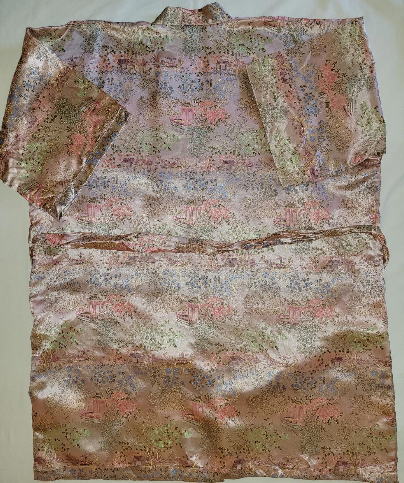 Designer Double Peach size small pink embroidered robe 100% silk Size ONE SIZE - 6 Thumbnail