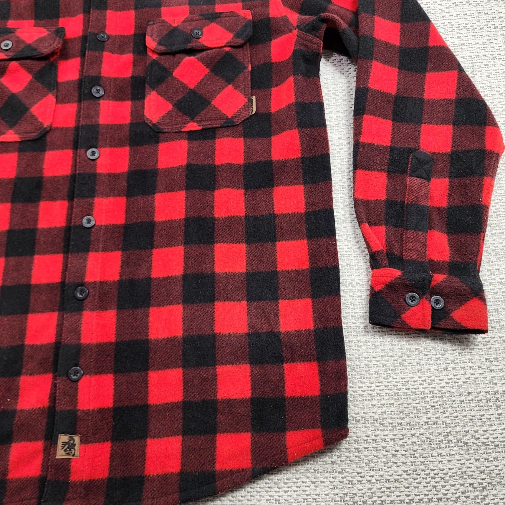 Vintage Legendary Whitetails Shirt Mens LT Red Buffalo Plaid Flannel Button-Up Long Sleeve Pockets All Seasons Heavyweight Workwear Size US L / EU 52-54 / 3 - 2 Thumbnail