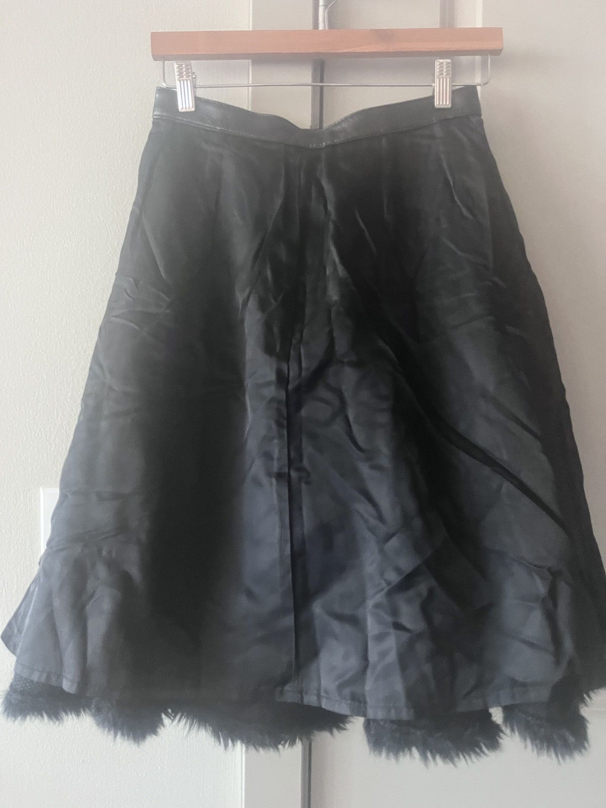 Junya Watanabe Junya Watanabe Faux Leather Skirt Size 27" / US 4 / IT 40 - 5 Thumbnail