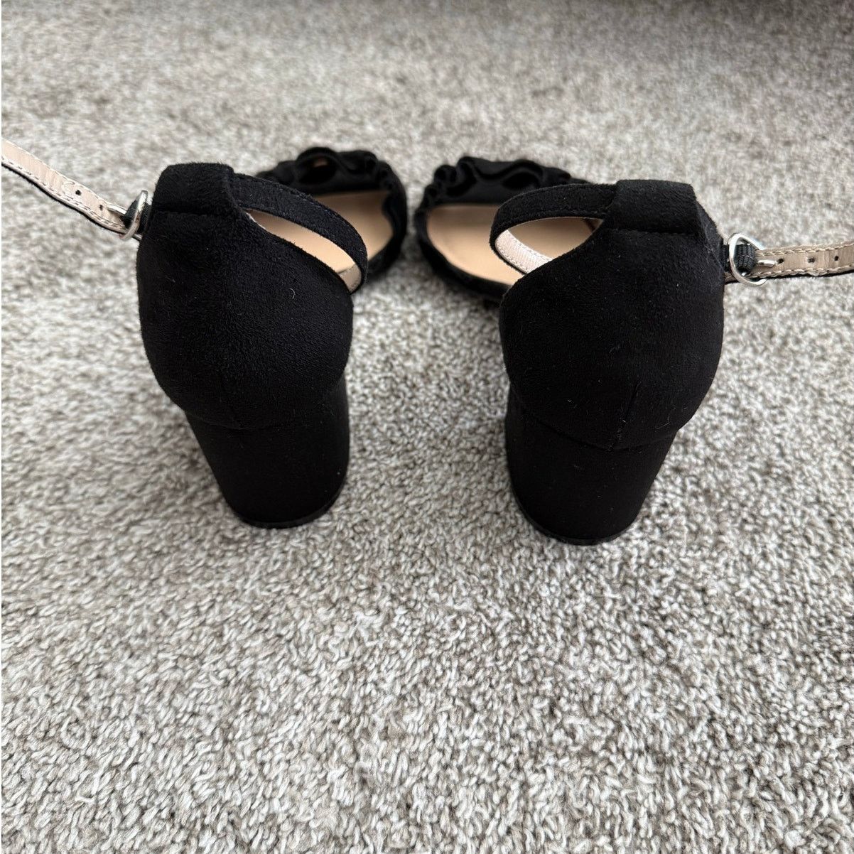 Other Unisa Black Ruffle Block Heel Sandals Size 8.5 Size US 8.5 / IT 38.5 - 7 Thumbnail