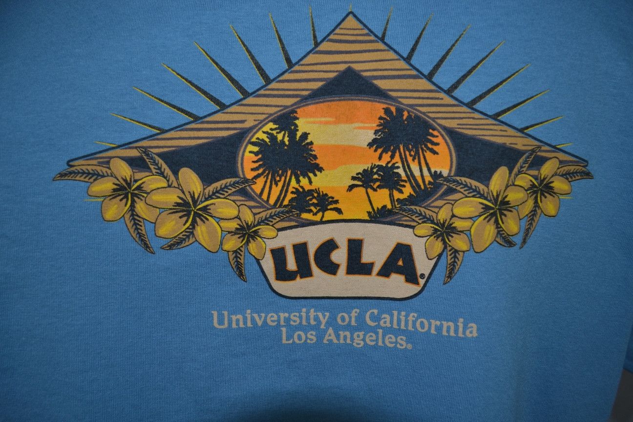 Vintage Vintage UCLA University Of California Los Angeles tee L Size US L / EU 52-54 / 3 - 3 Thumbnail