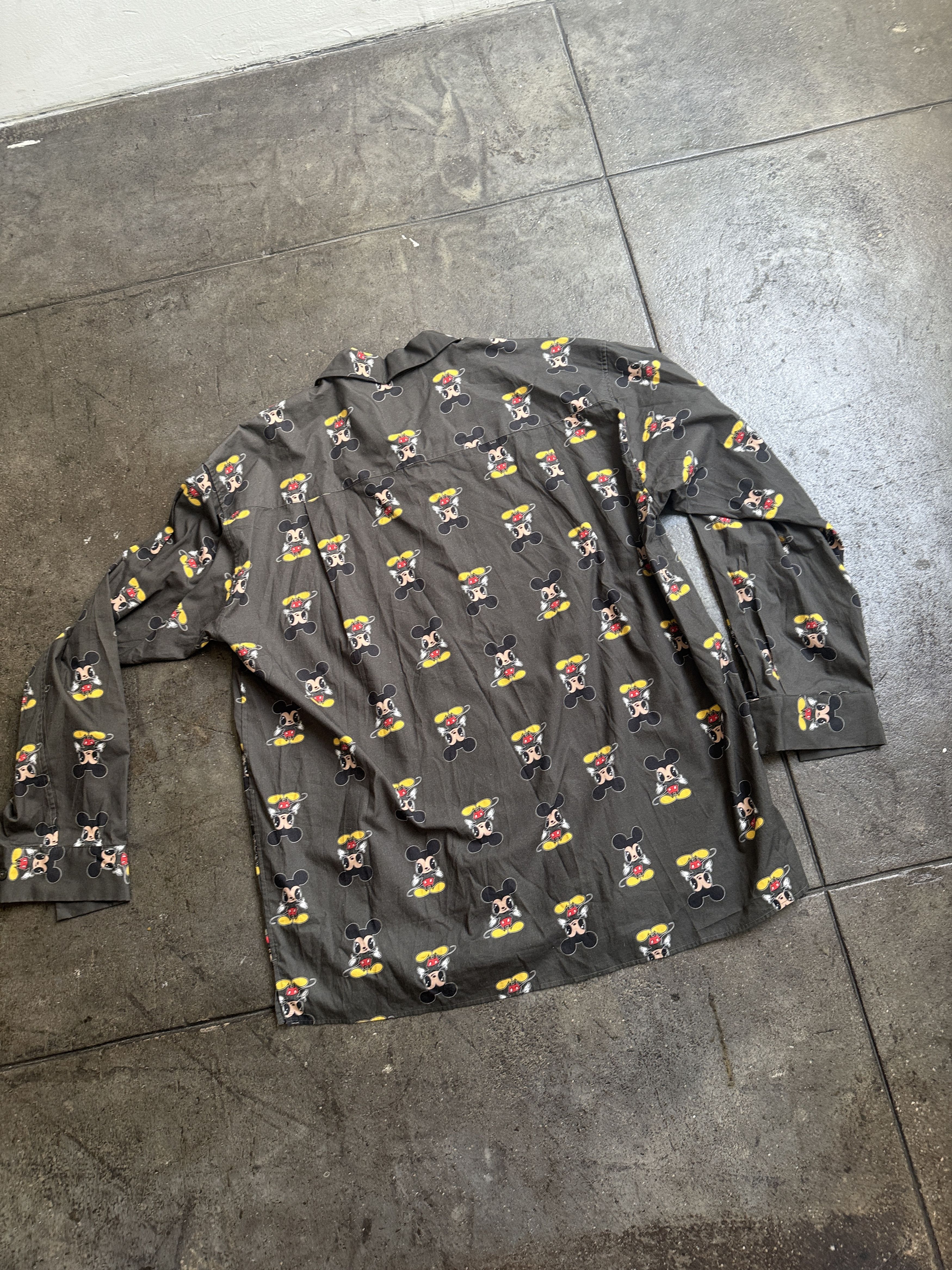 Disney 2G Japanese Tokyo Shirt w/ Mickey Mouse Size US M / EU 48-50 / 2 - 2 Thumbnail