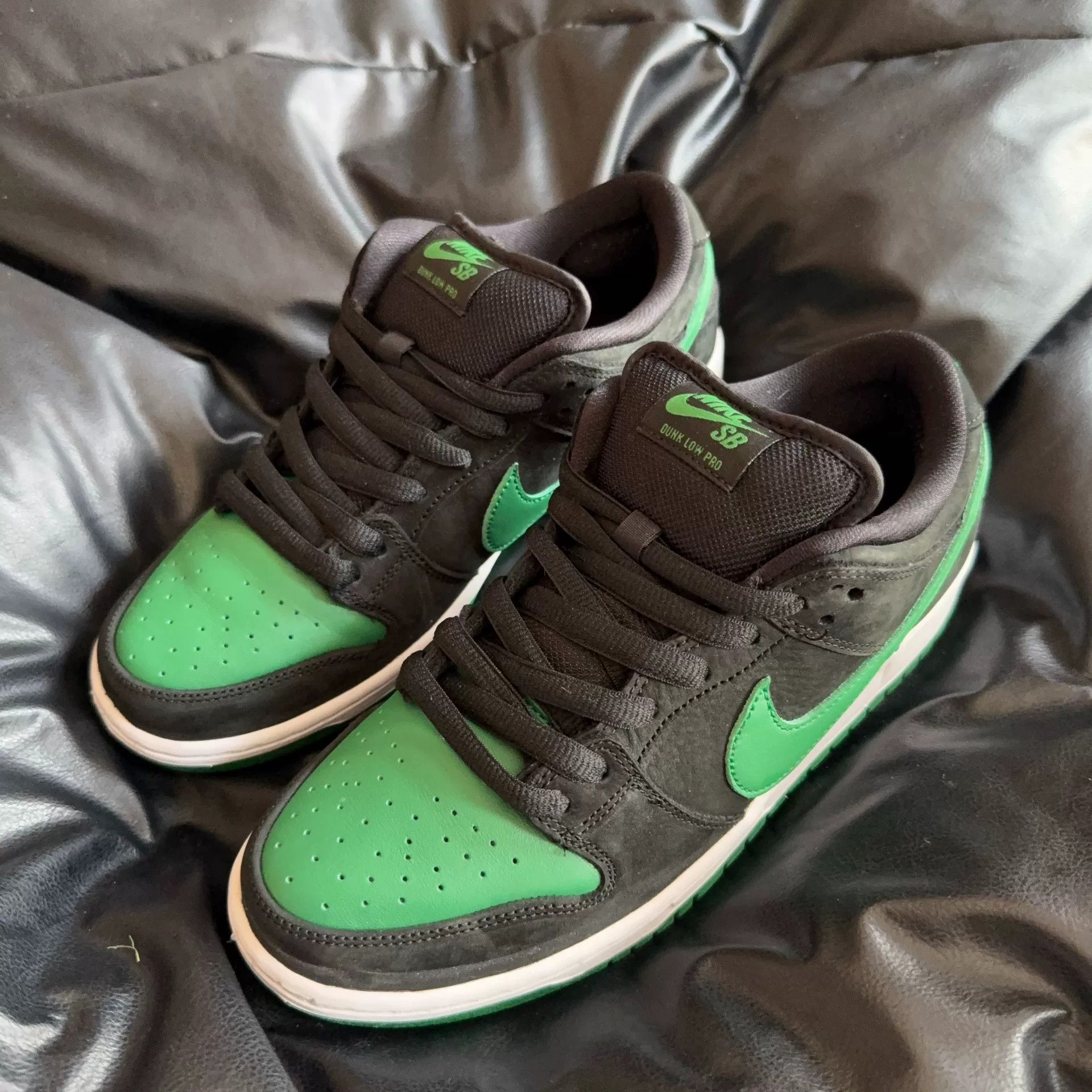 Nike Nike Green Lowtop Sneakers 42 Men Size US 9 / EU 42 - 1 Thumbnail