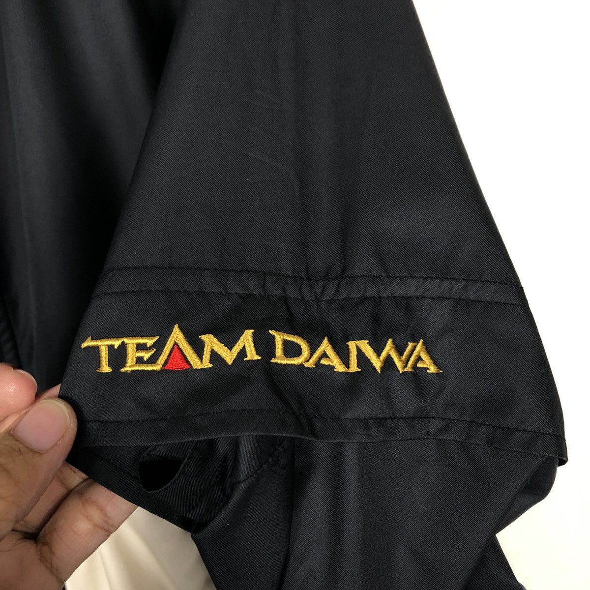 Japanese Brand 🔥Vintage Bomber Jacket Team Daiwa Golf Big Logo Size US M / EU 48-50 / 2 - 18 Thumbnail