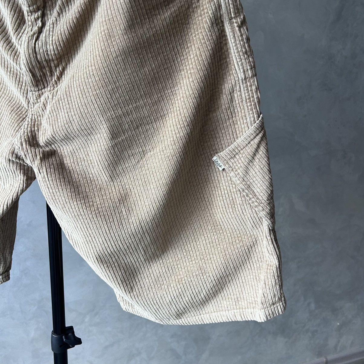Billabong Vintage Billabong Corduroy Baggy Shorts Size US 36 / EU 52 - 7 Thumbnail