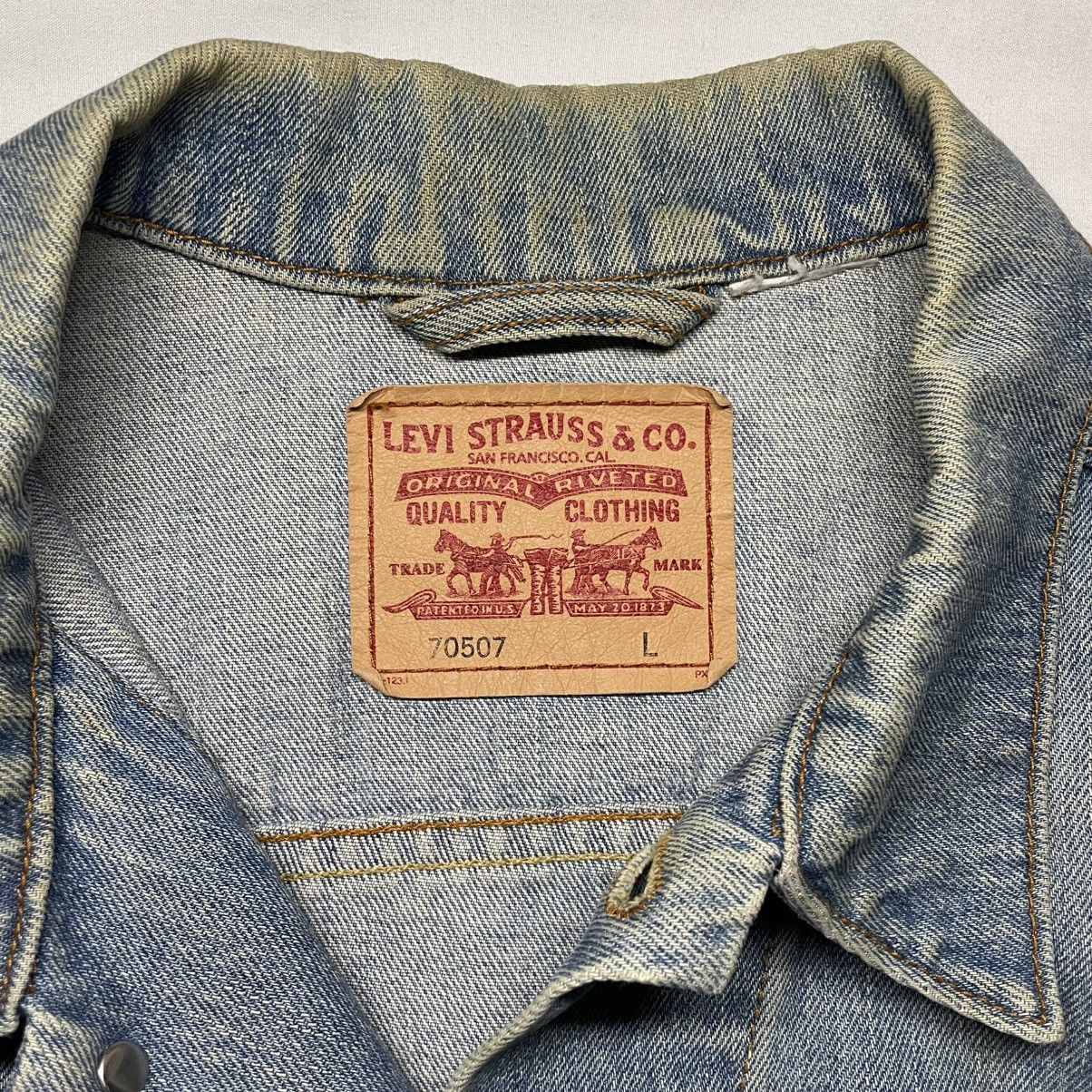 Levi's Vintage Levi’s Denim Jacket Distressed Size US L / EU 52-54 / 3 - 3 Thumbnail