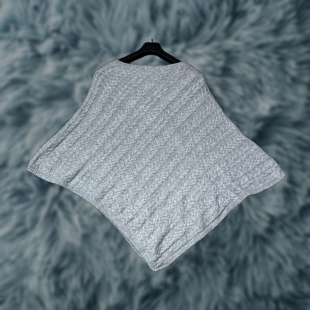 White House Black Market White House Black Market WHBM Gray Poncho Sweater Medium Size M / US 6-8 / IT 42-44 - 1 Thumbnail