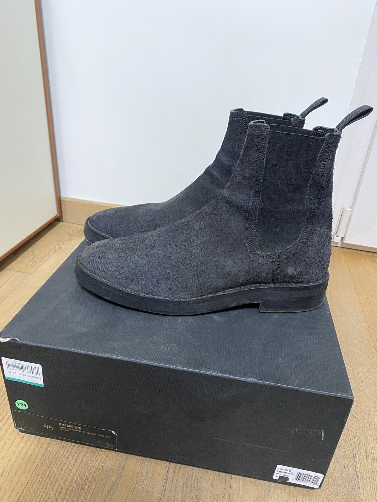 Yeezy Yeezy Season 6 Men Suede Chelsea Boot, size 44/11, graphite Size US 11 / EU 44 - 2 Thumbnail