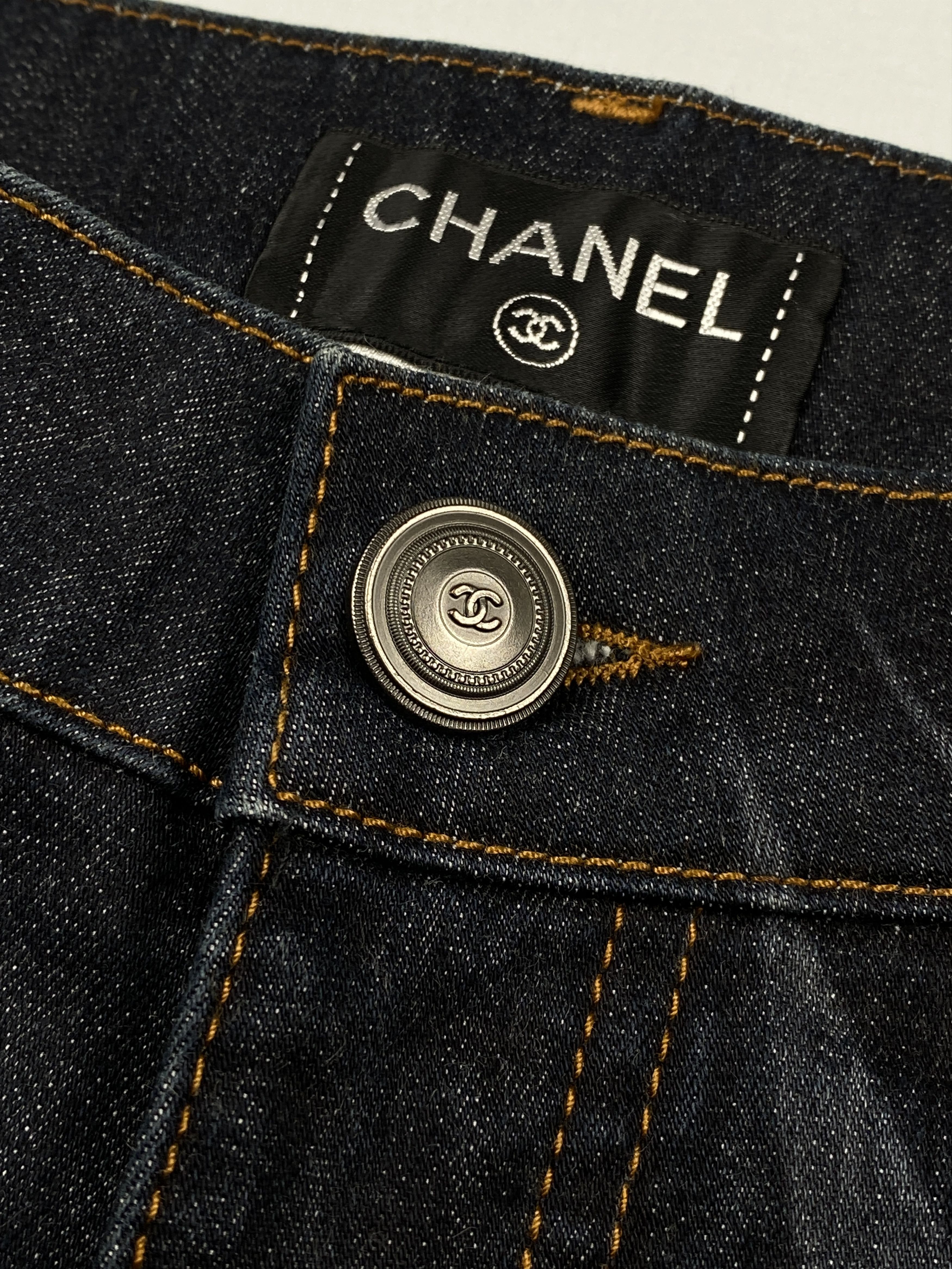 Chanel Geometric Laser Print Coco Mark Buttons Denim Jeans Size US 27 - 7 Thumbnail