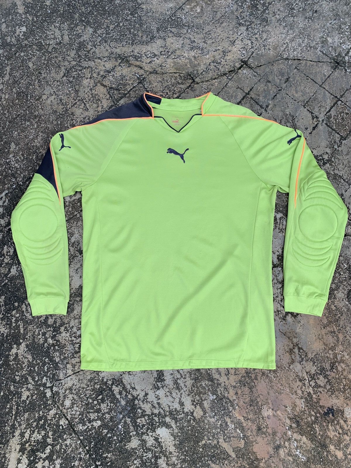 2000s Puma Green Goalkeeper Template Embroidery Jersey