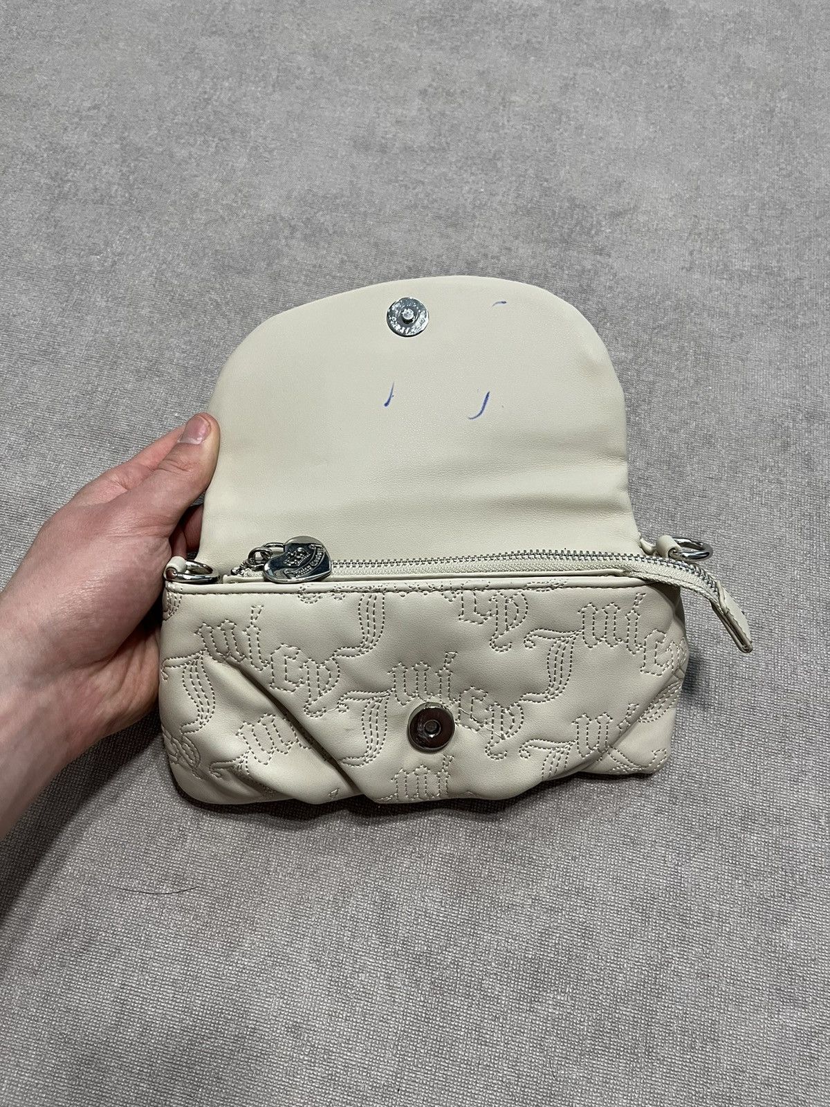 Juicy Couture Juicy Couture Womens White Wallet Bag Vintage Y2K Clutch Size ONE SIZE - 7 Thumbnail
