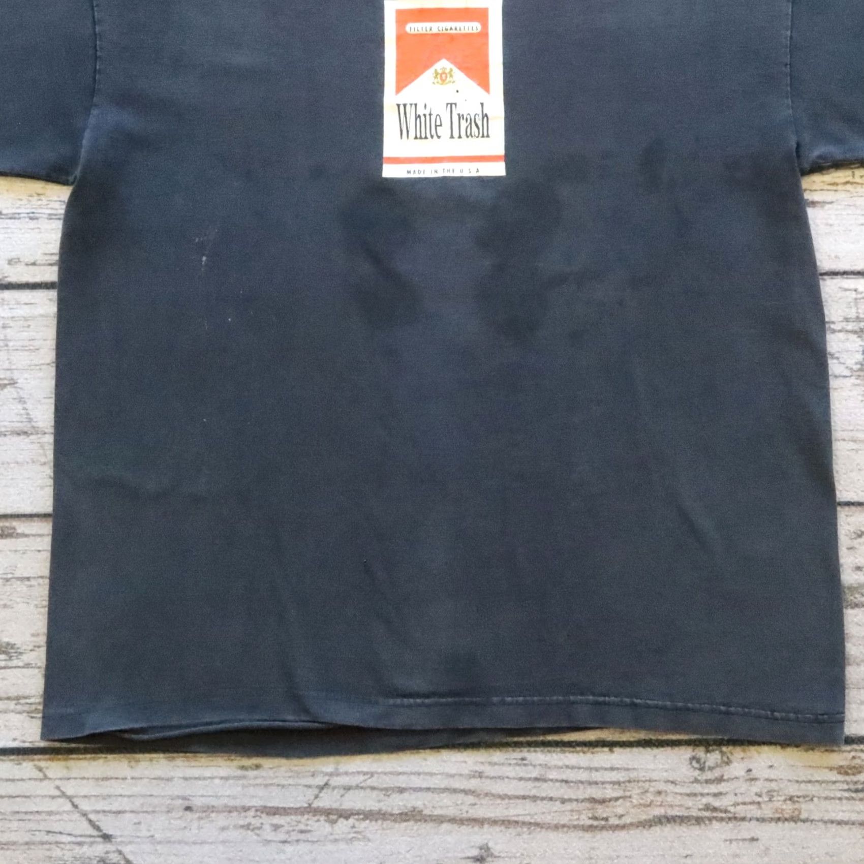 Vintage VINTAGE Marlboro Cigarettes Tee Shirt Men's XL Black White Trash Made in USA Marlboro Cigarettes Tee tshirt XL Black Massa Trash? Size US XL / EU 56 / 4 - 3 Thumbnail