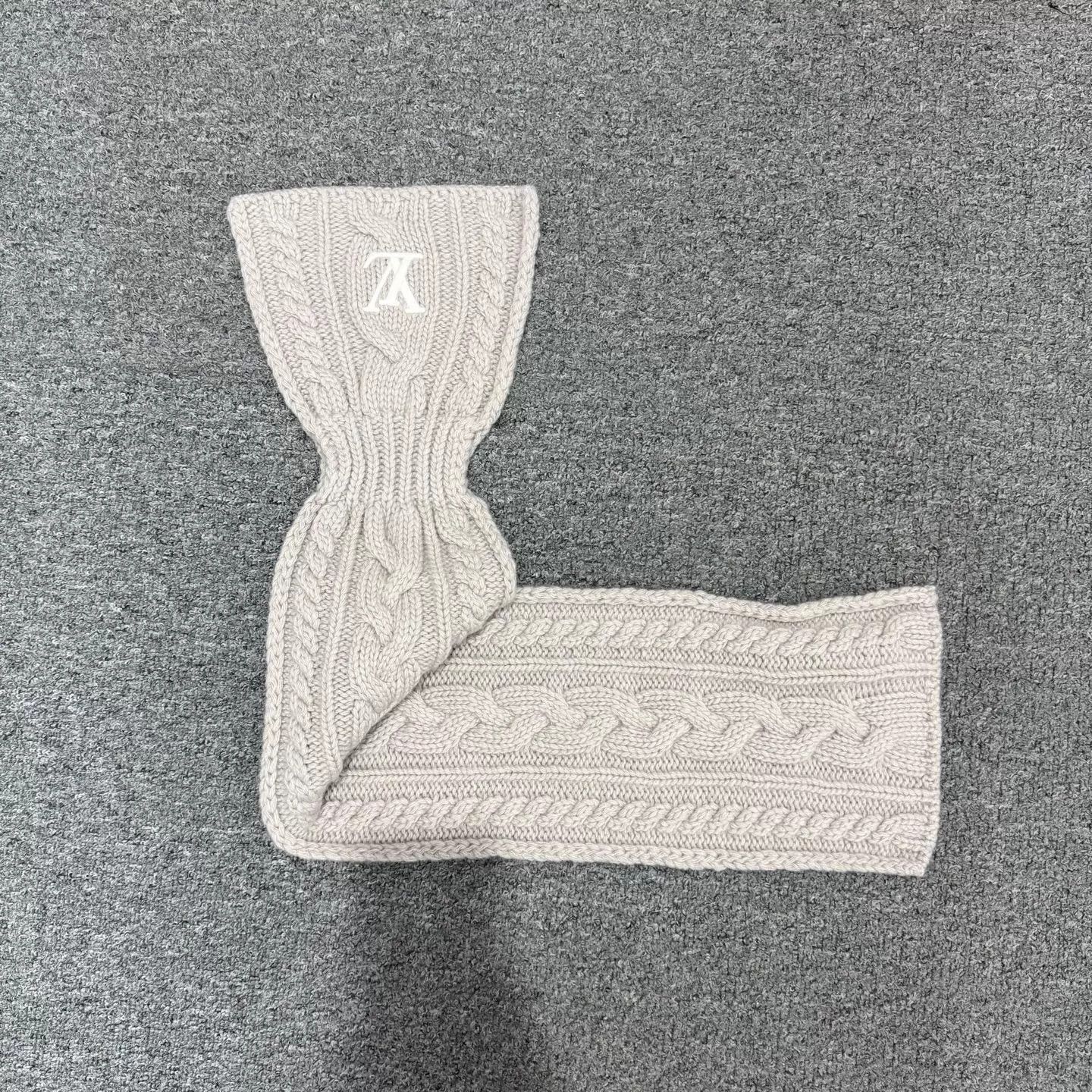 Louis Vuitton LV Milk Tea Fall Winter Knit Scarf NWT Size ONE SIZE - 3 Thumbnail