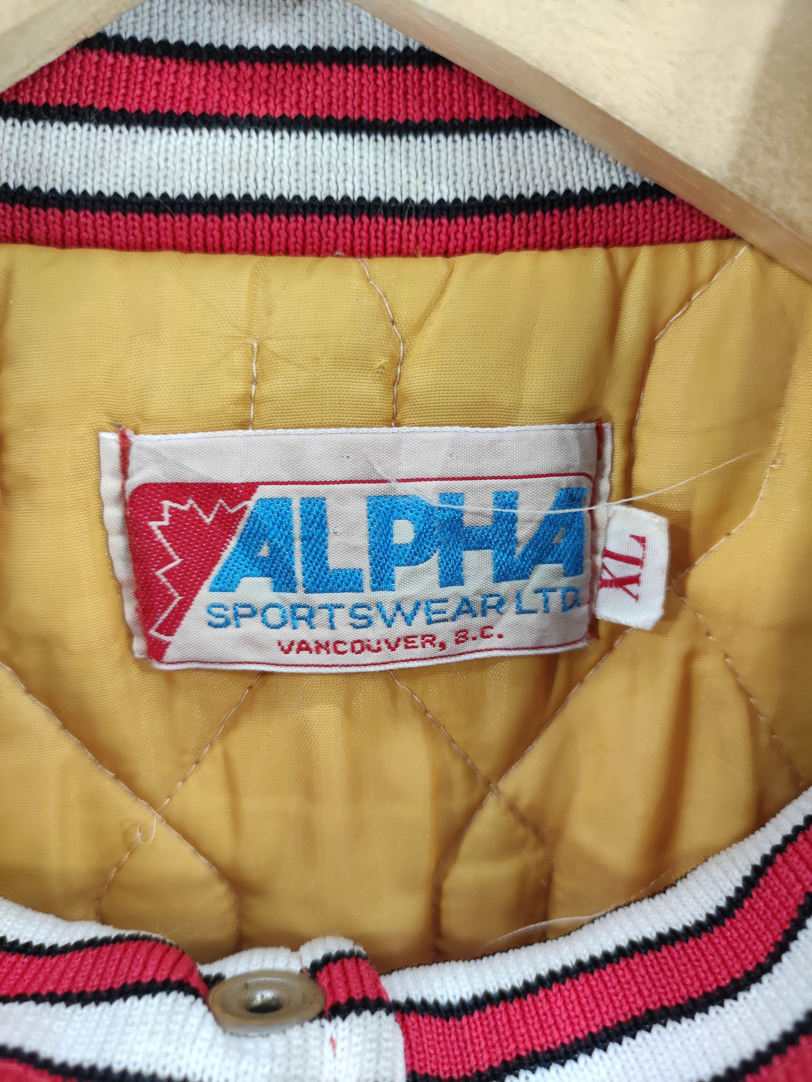 Vintage Vintage Alpha Varsity Jacket Snap Button Size US L / EU 52-54 / 3 - 8 Thumbnail