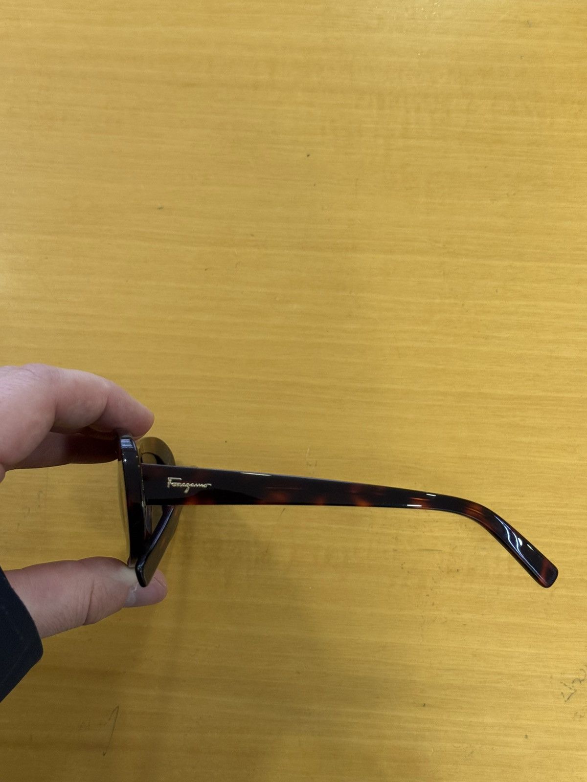 Salvatore Ferragamo Ferragamo Sunglasses SF1046S 609 Size ONE SIZE - 5 Thumbnail