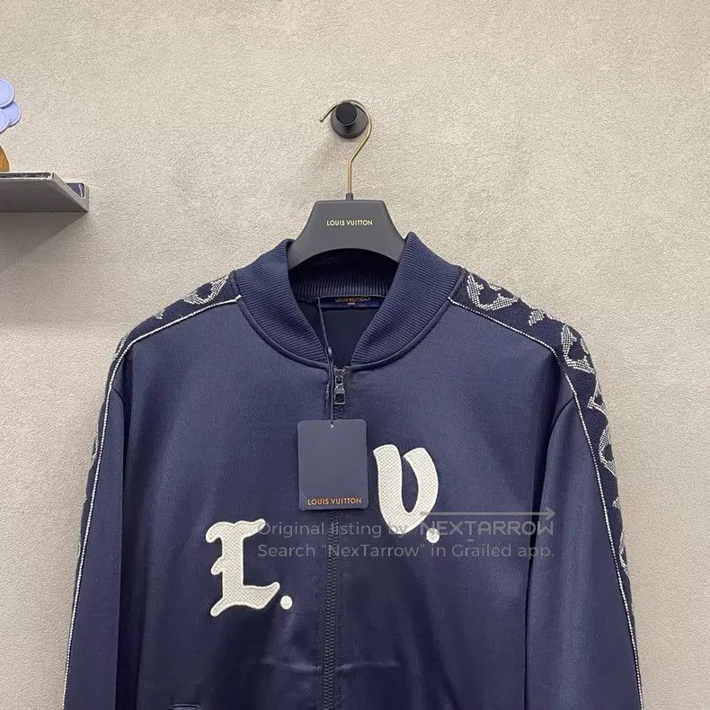 Louis Vuitton Louis Vuitton Navy blue monogrammed zip jacket Size US L / EU 52-54 / 3 - 4 Thumbnail